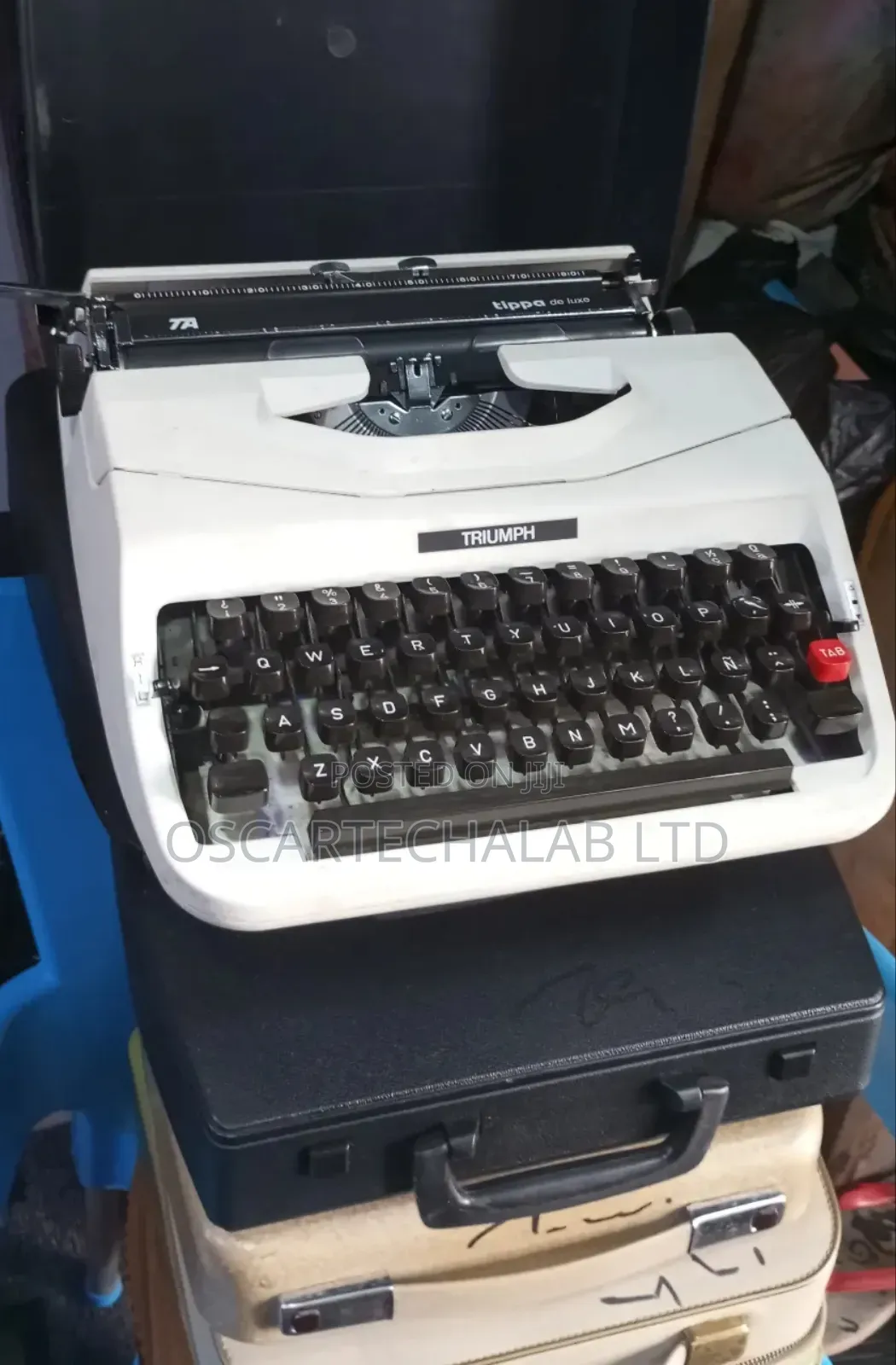 Triumph Portable Manual Typewriter (In Box)