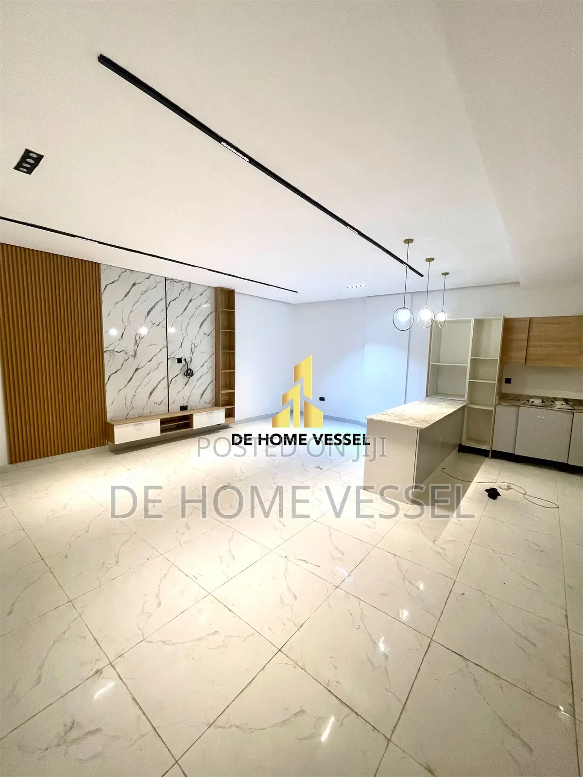 2bdrm Maisonette in Lekki Phase 1 for sale