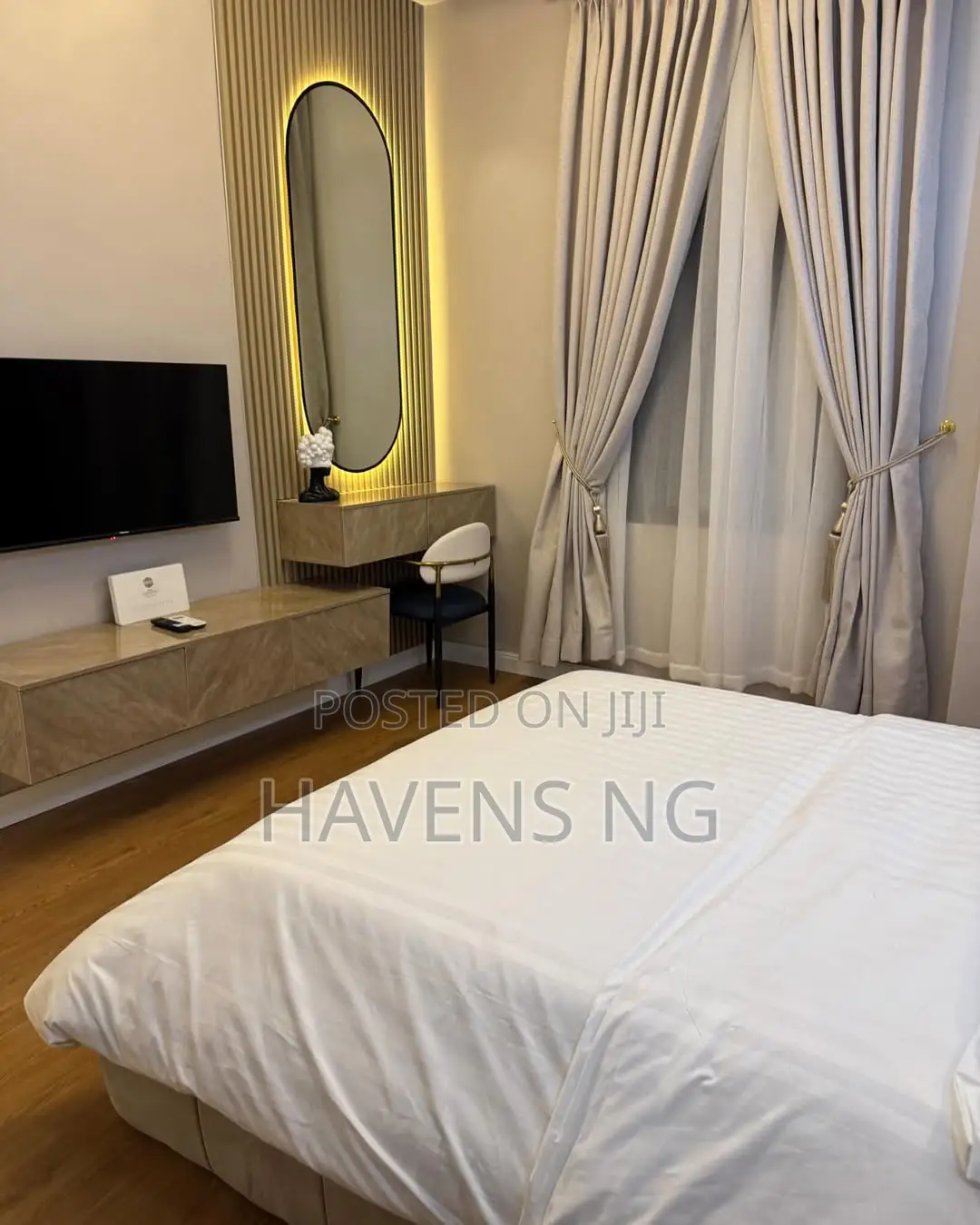 Modern 1-Bedroom Apartment With Smart Features