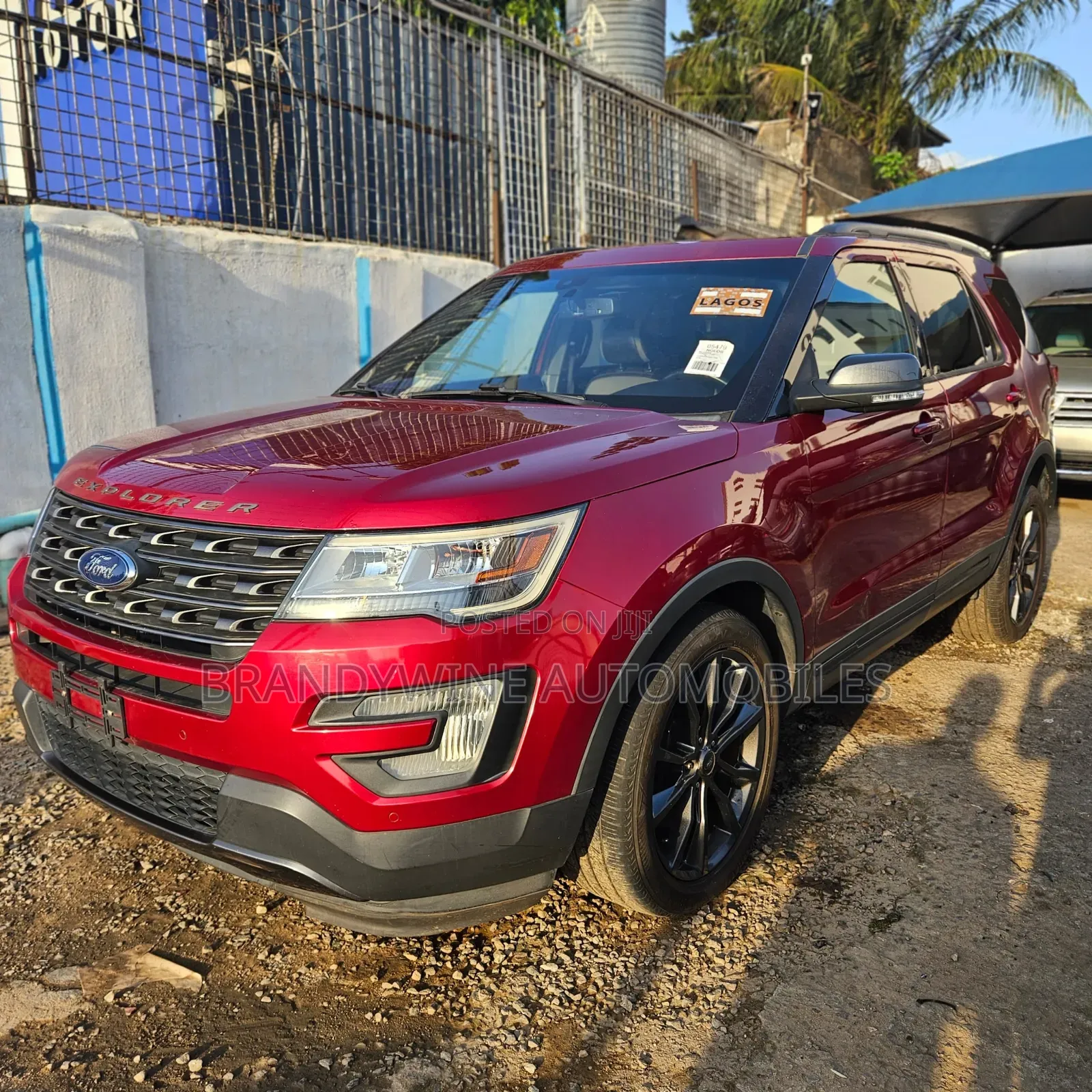 Ford Explorer XLT AWD 2018 Red