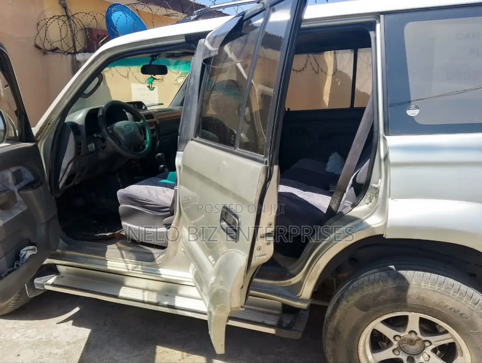 Toyota Land Cruiser Prado 2001 Silver