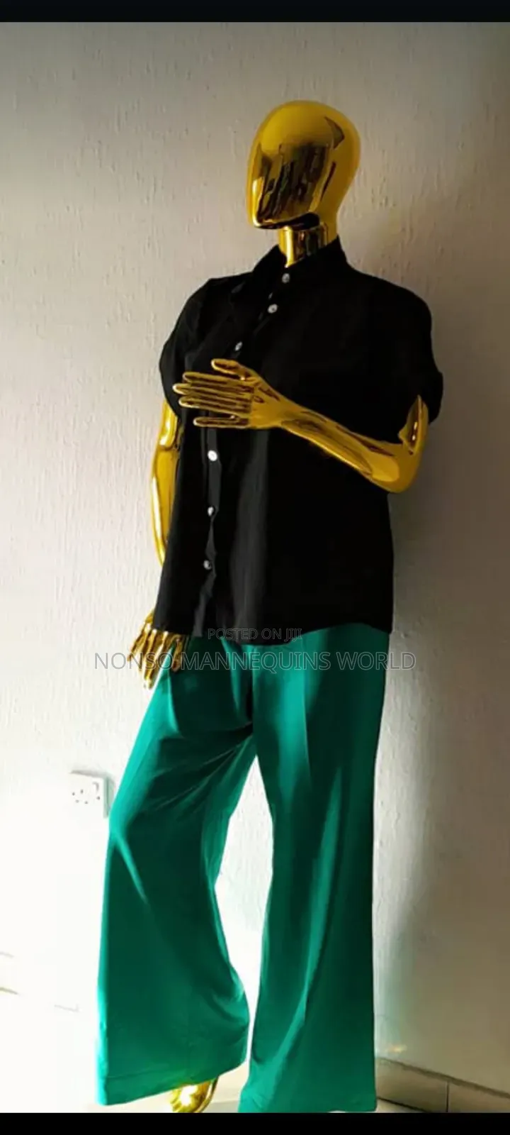 Face Less Size 12 Female Golden Chrome Mannequin