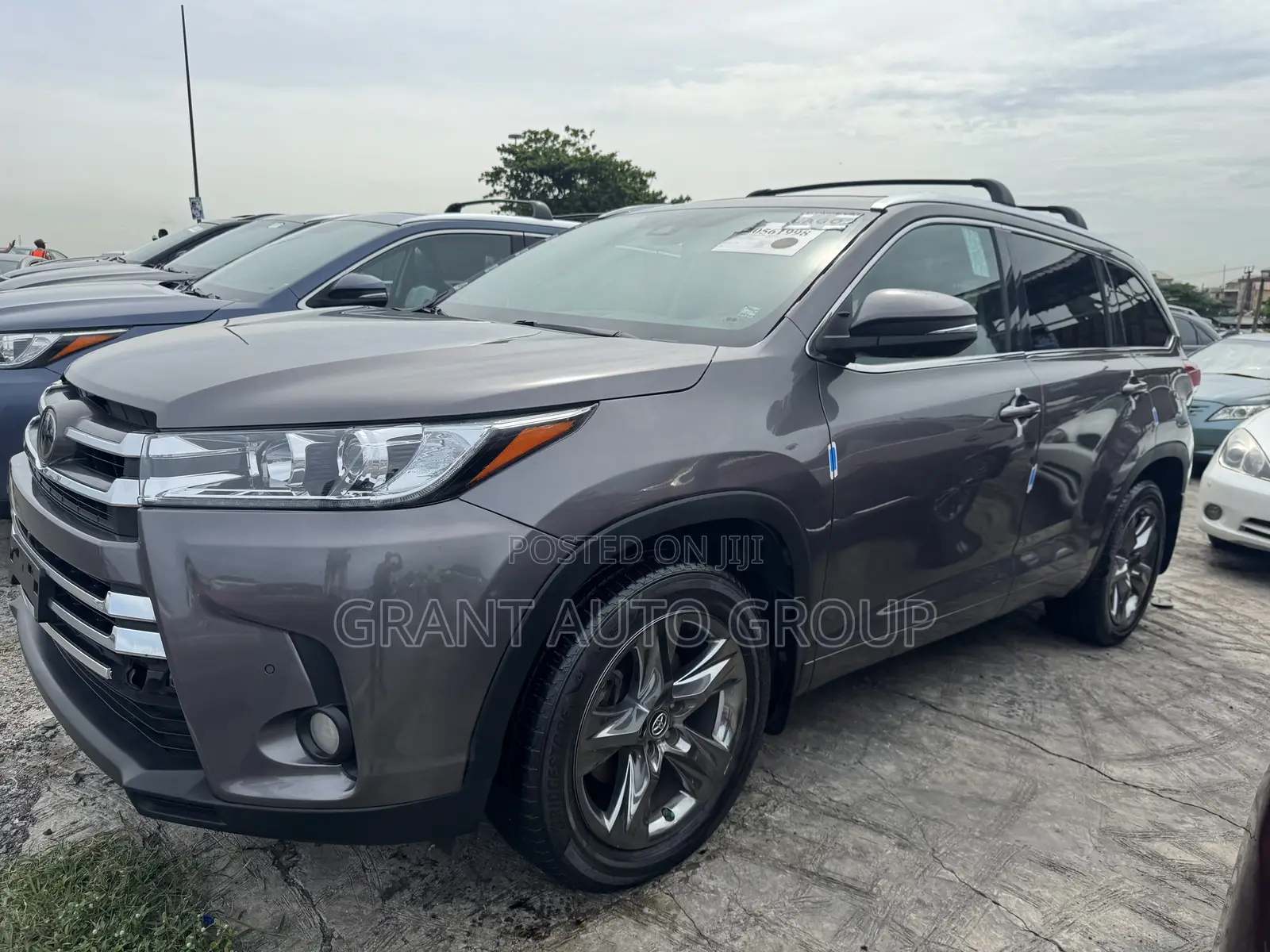 Toyota Highlander Limited Platinum 4x4 V6 (3.5L 6cyl 8A) 2017 Gray