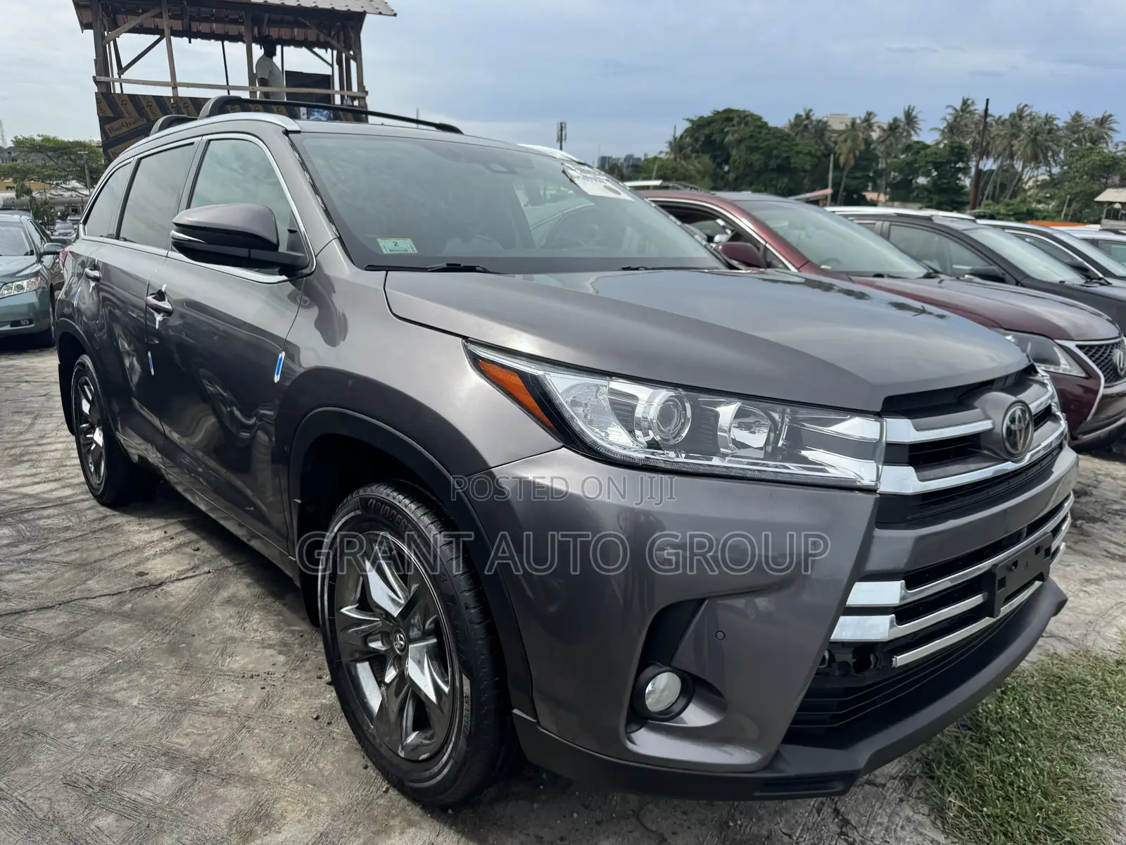 Toyota Highlander Limited Platinum 4x4 V6 (3.5L 6cyl 8A) 2017 Gray