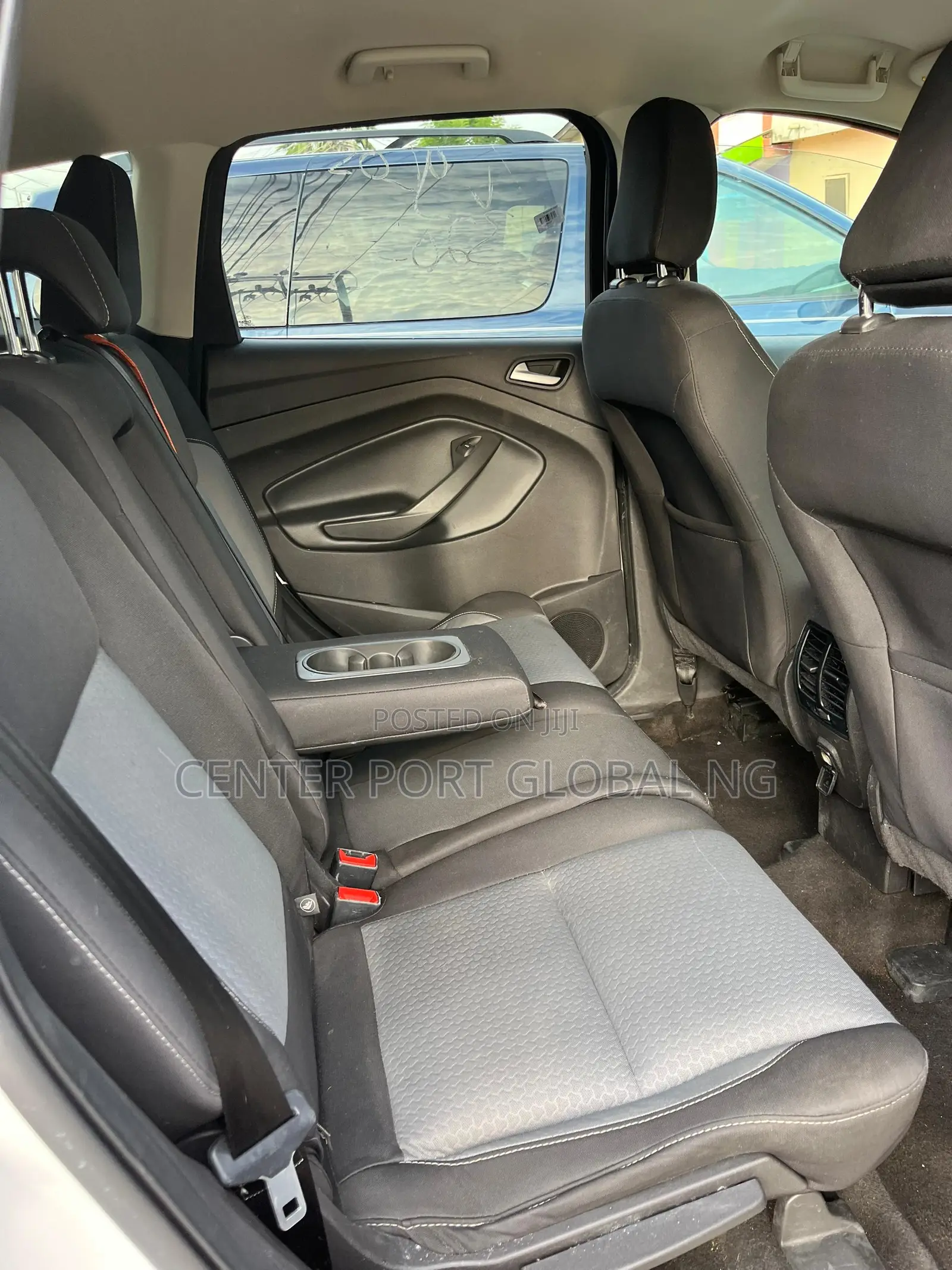 Ford Escape SE FWD 2018 White
