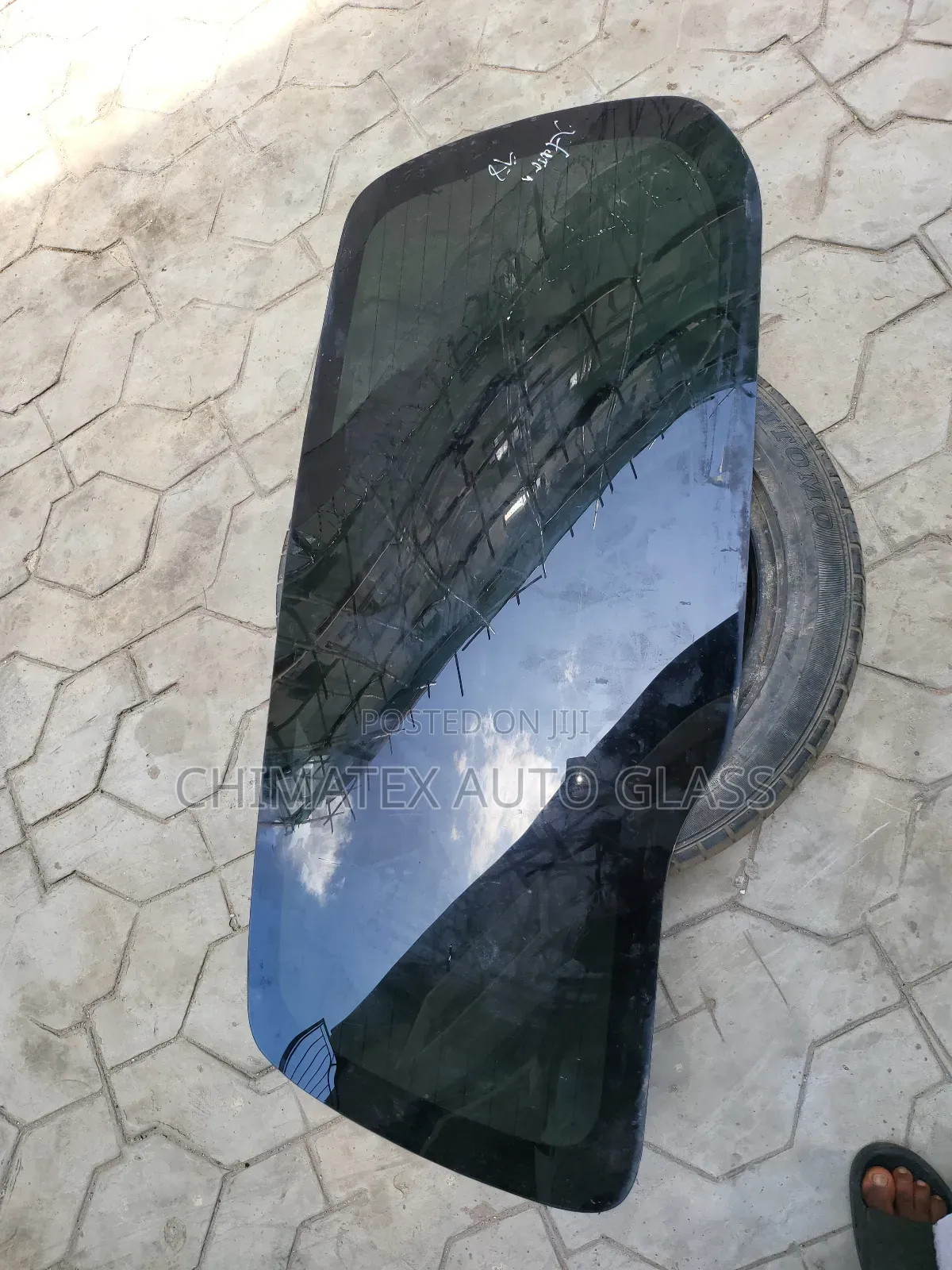 Nissan Xterea 2001 Back Vent Glass Available