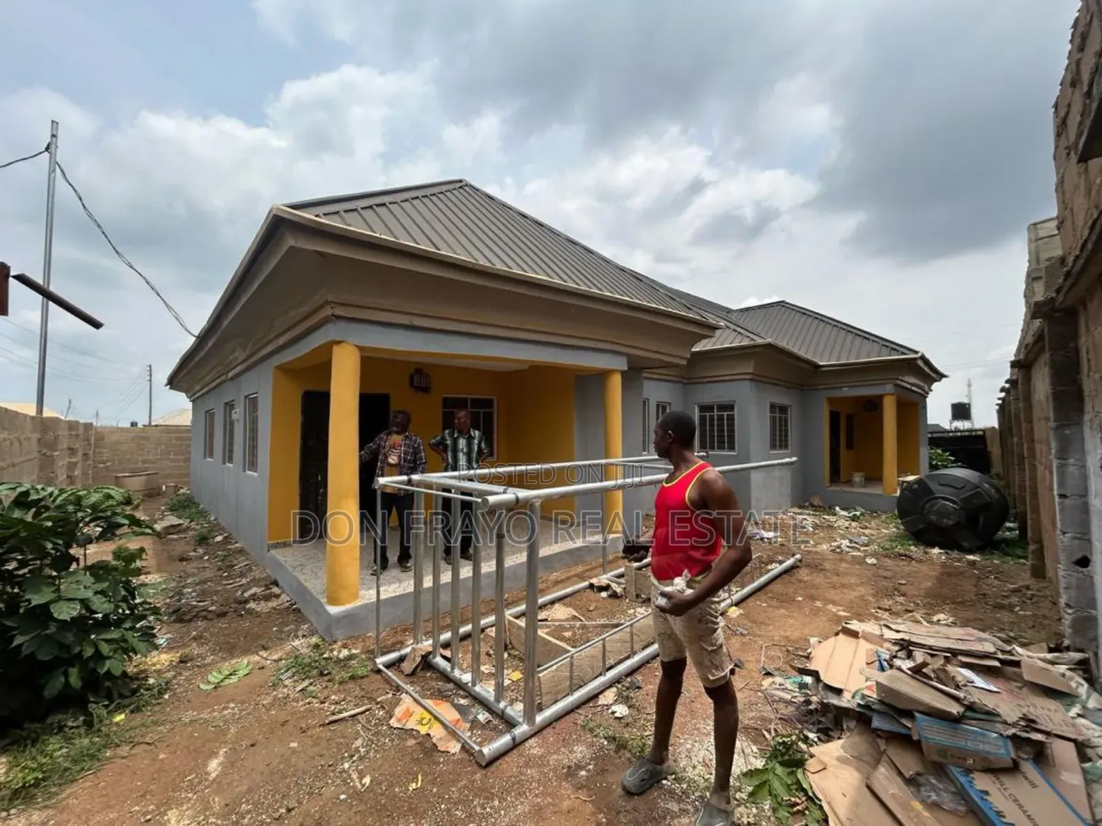 6bdrm Block of Flats in Bola, Ojoo for sale