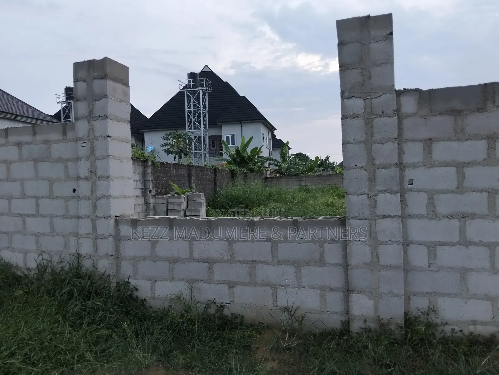 For Sale : Half Plot at Favor Estate Sars Rd Ph