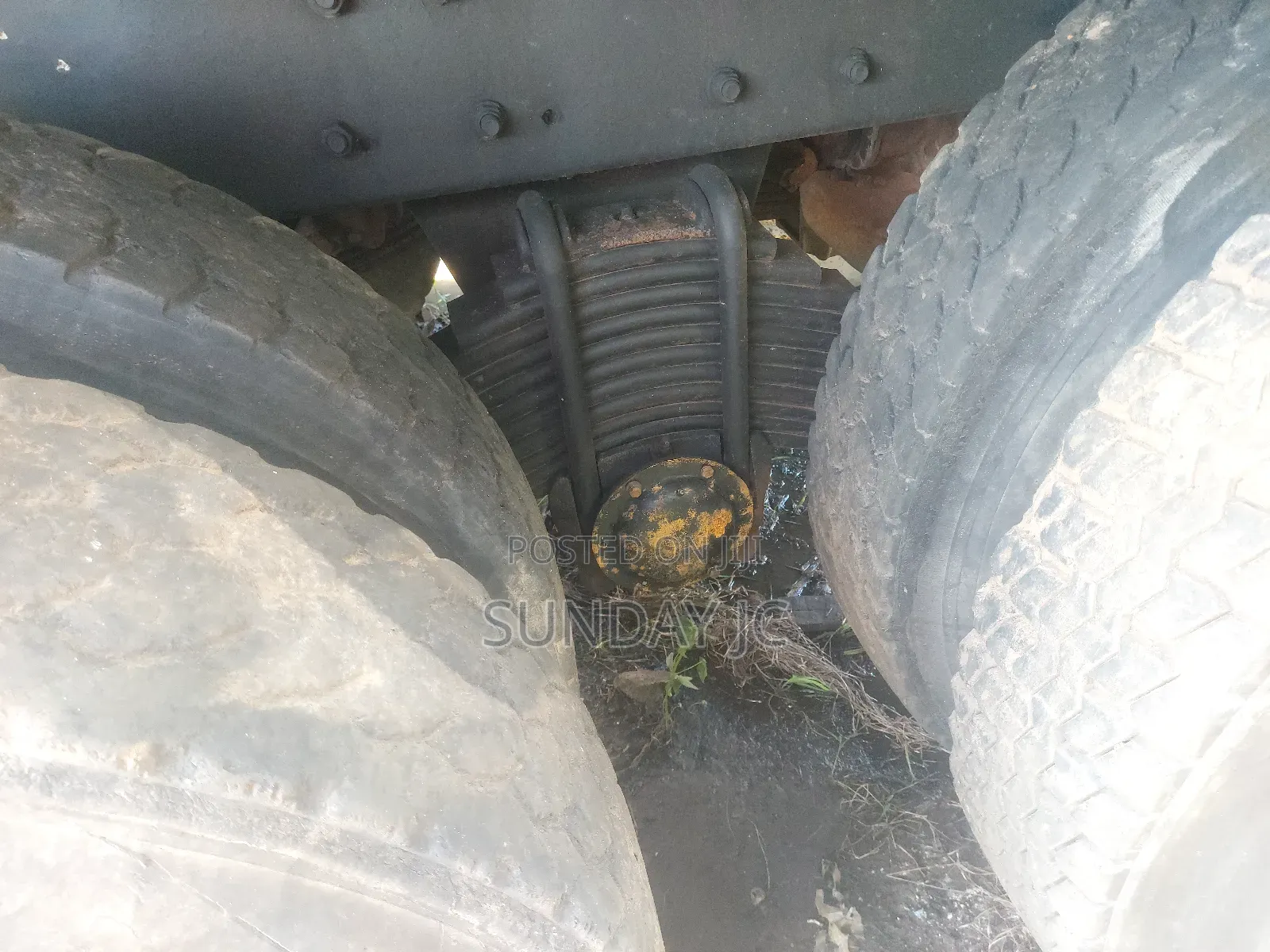 Foreign Used Rmodel Mack Ten Tyres Dump Truck Superb 12valve