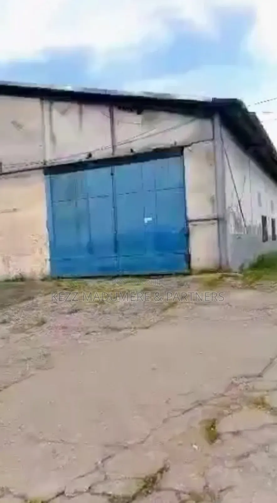 To Let/ Lease : 2 No's 1200 Sqmts Warehouse At Trans Amadi