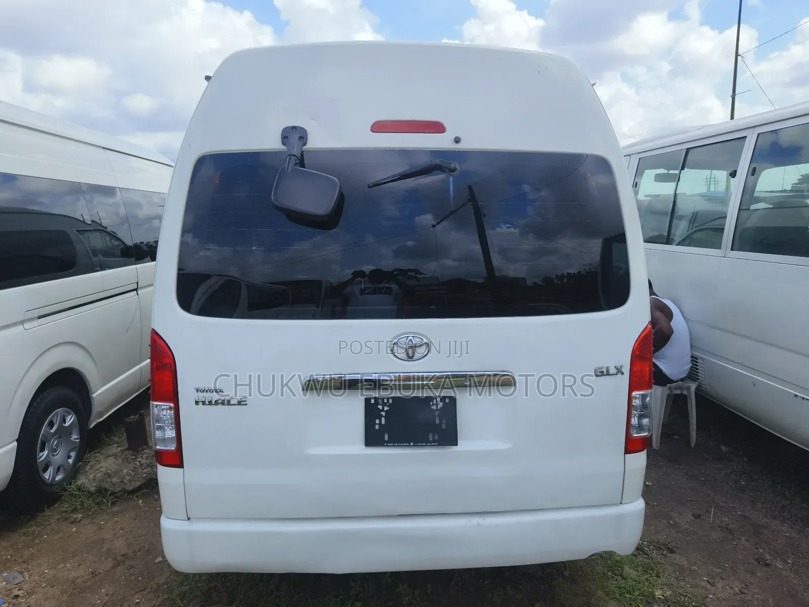 Toyota Grand HiAce 2015 White