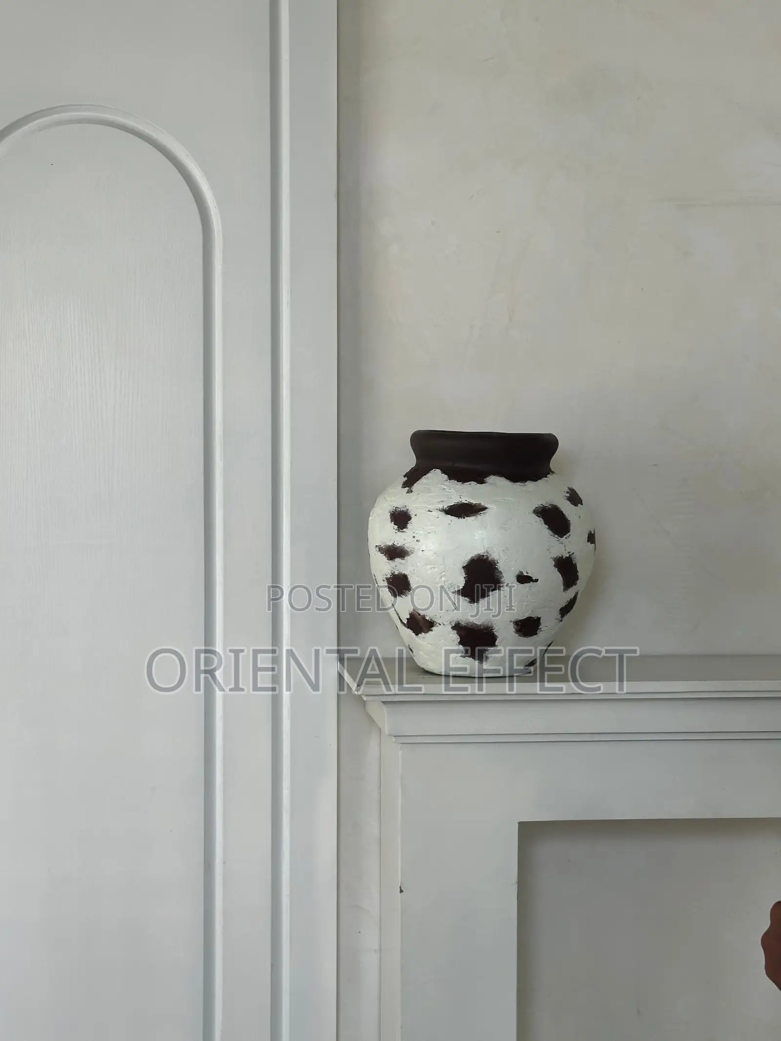 Medina Vase (White Creed)