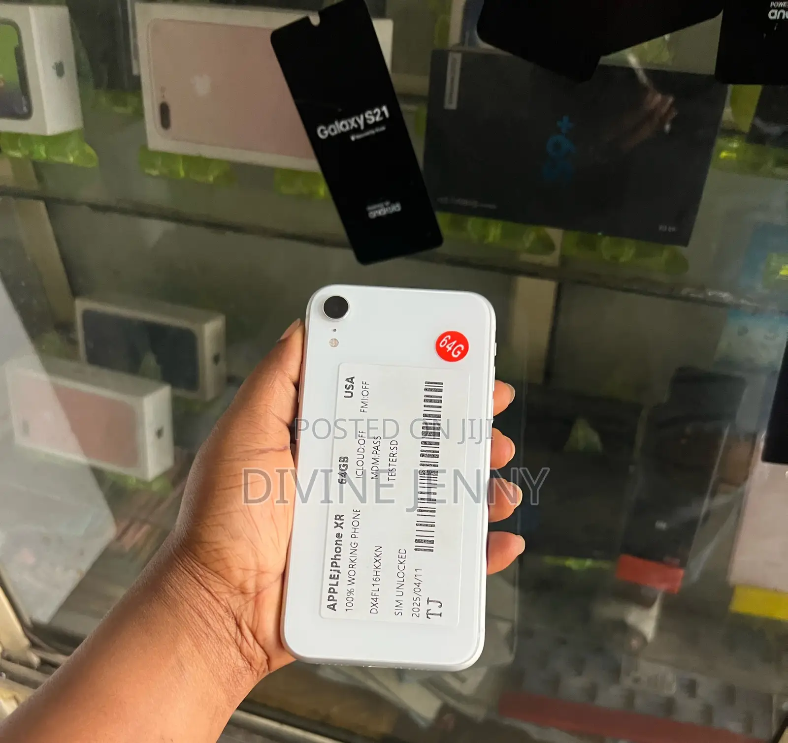 Apple iPhone XR 64 GB White