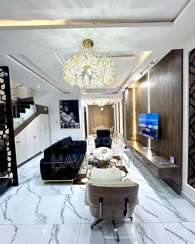 Luxury 4 Bedroom Duplex Apartment With Private Pool.