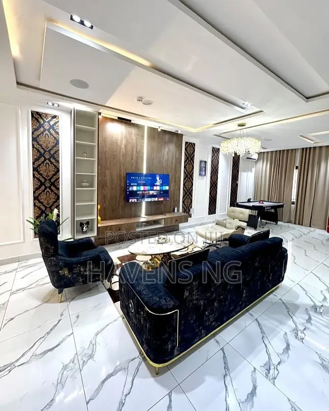 Luxury 4 Bedroom Duplex Apartment With Private Pool.