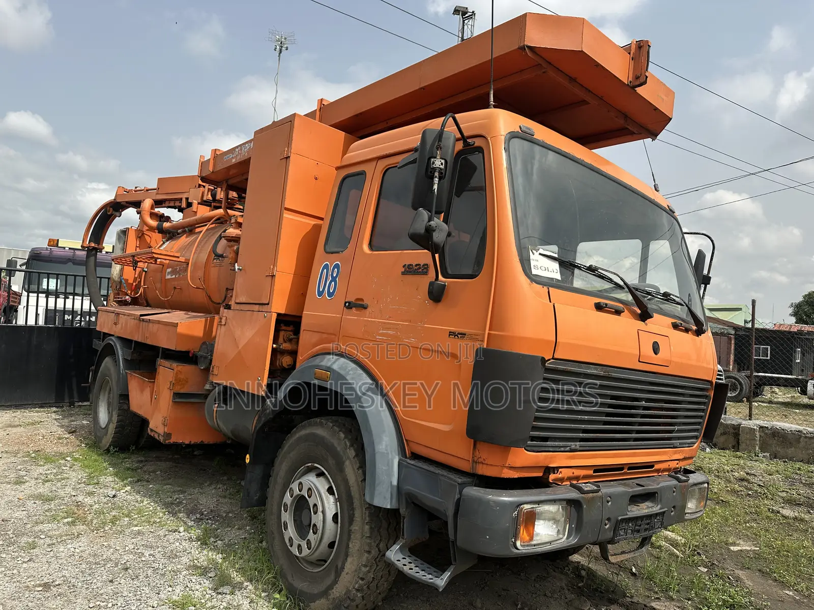 Mercedes Benz Sewage Truck
