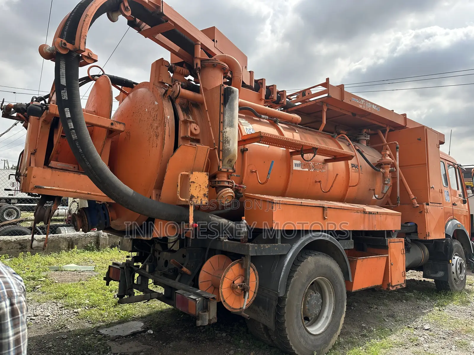 Mercedes Benz Sewage Truck