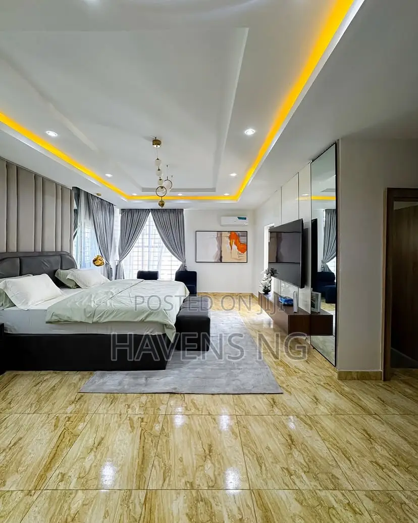 Luxury 3-Bedroom Smart Home Duplex With Cinema Room