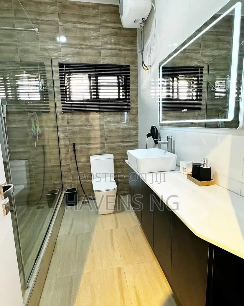 Modern 2-Bedroom Smart Home With Modern Facilities