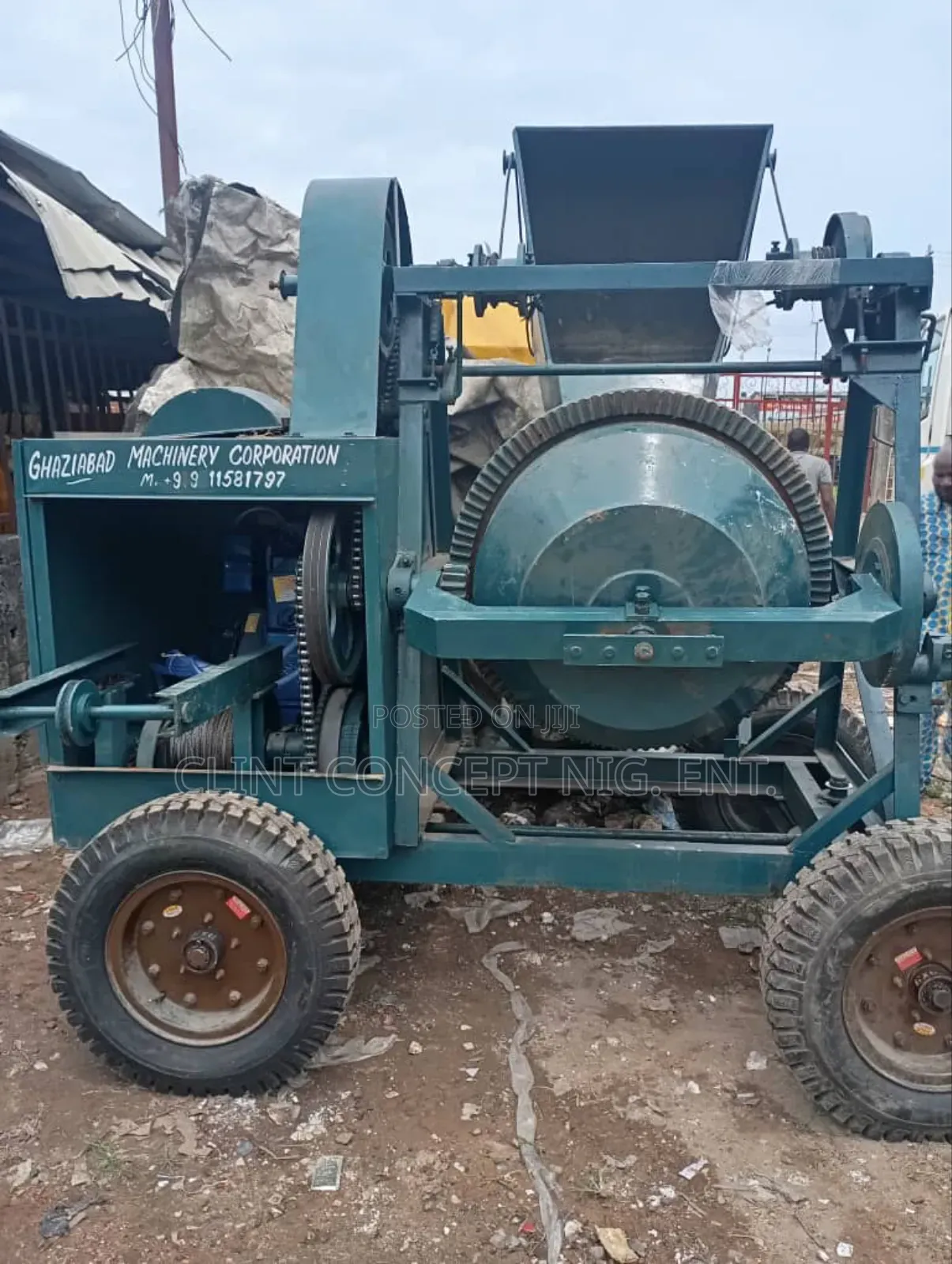 560 Litres Of Diesel Engine Concrete Mixer With Hoist
