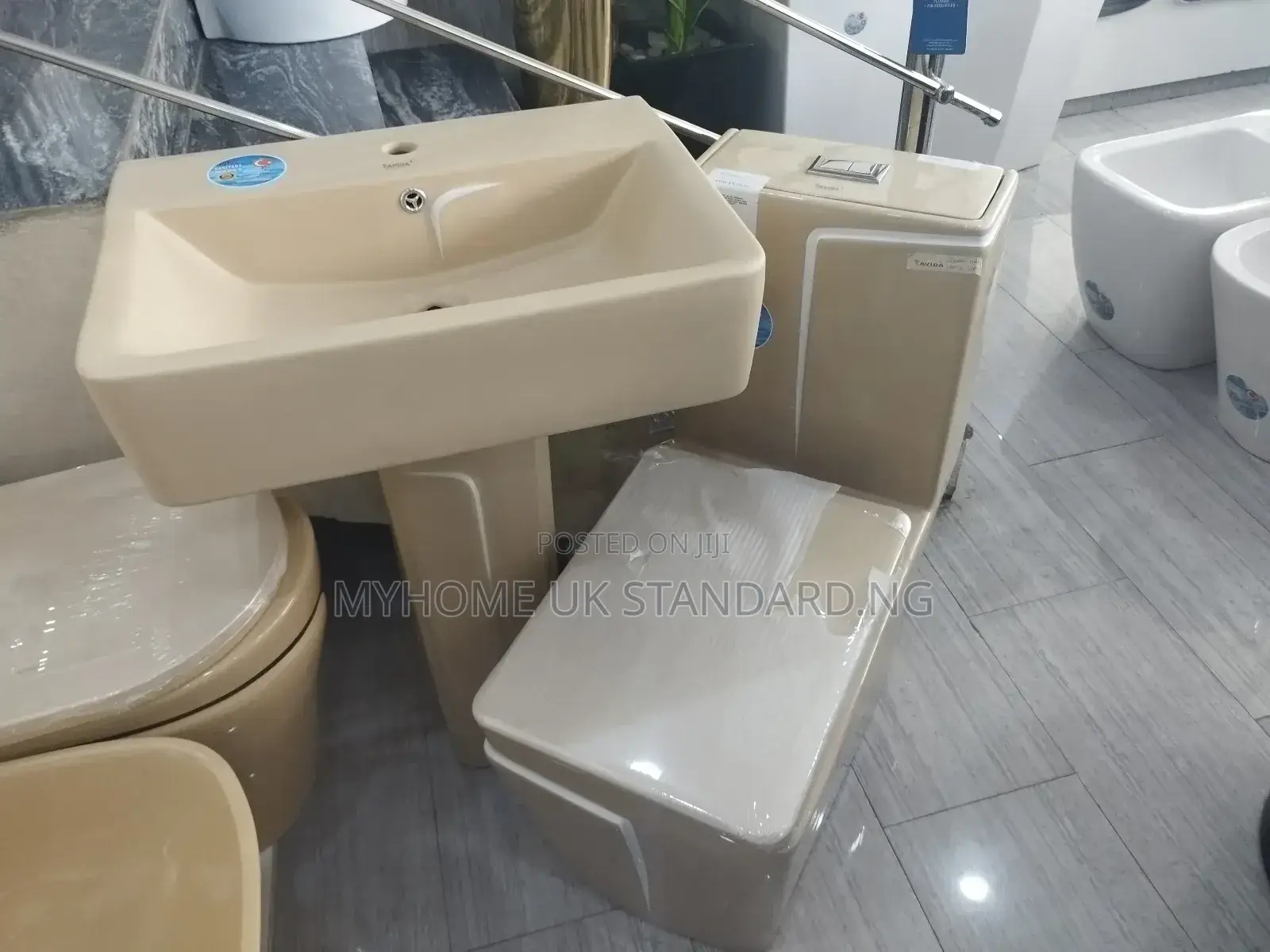 High Quality Water Closet With Quality Flushing Mechanism