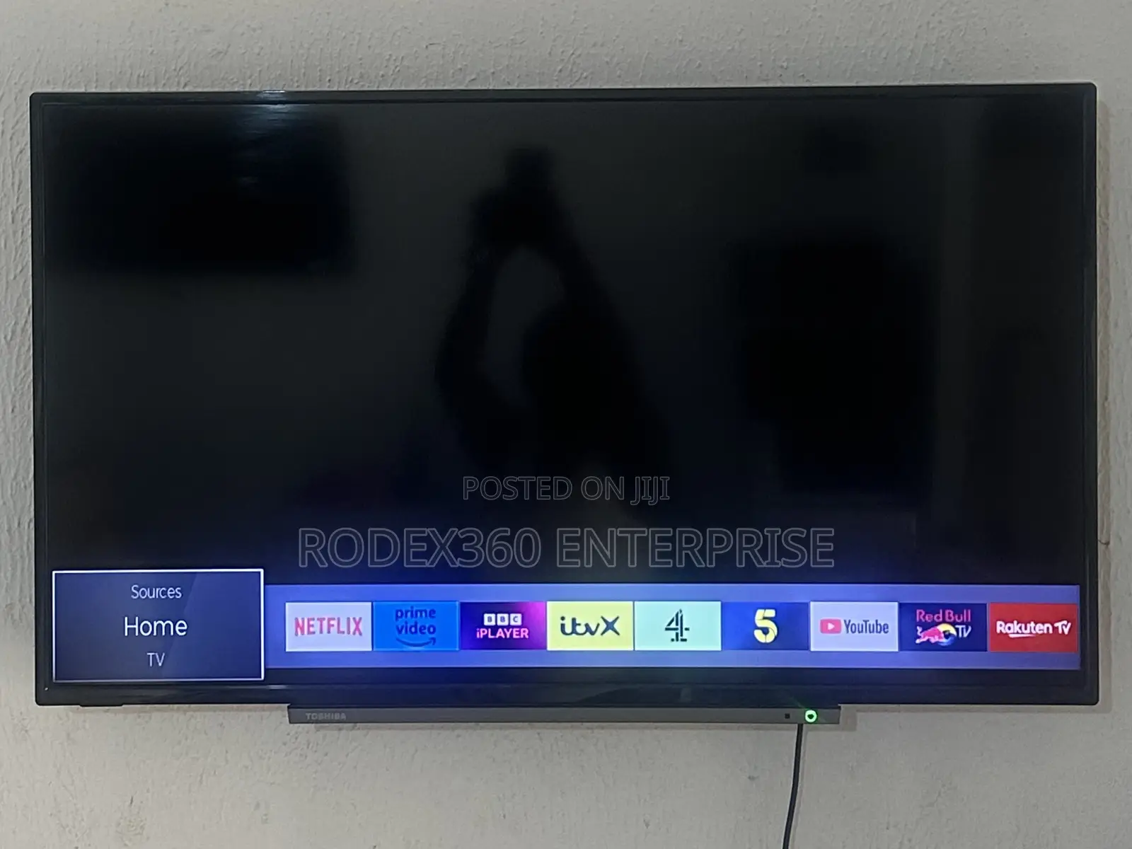 32” Toshiba Smart Tv For Sale