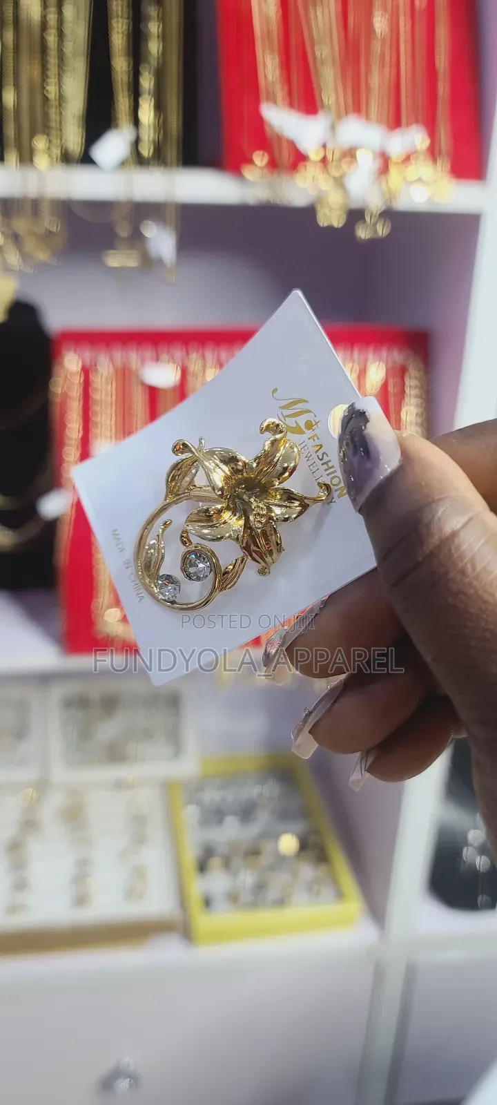 Flowery Inspired Brooch