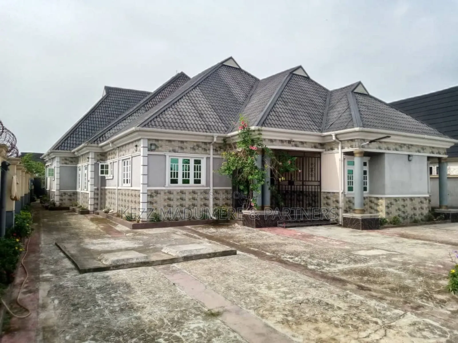 5bdrm Bungalow in Omagwa , Port for sale