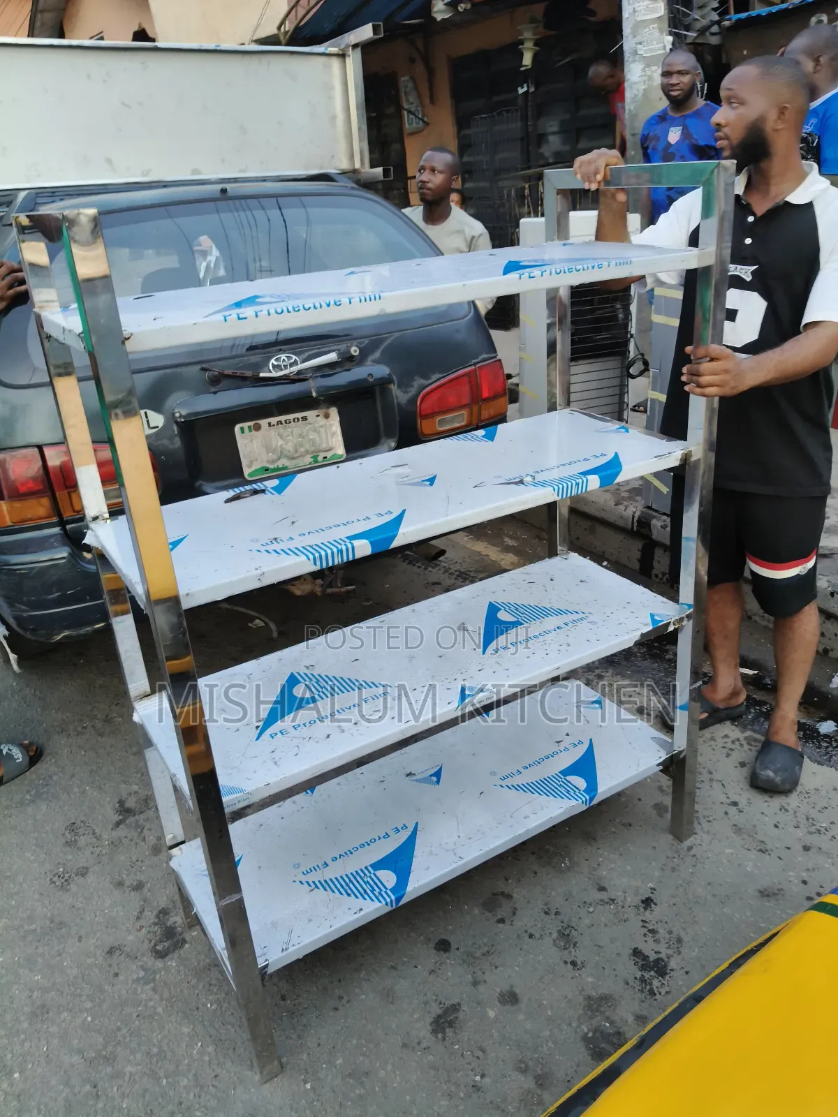 Standing Shelve