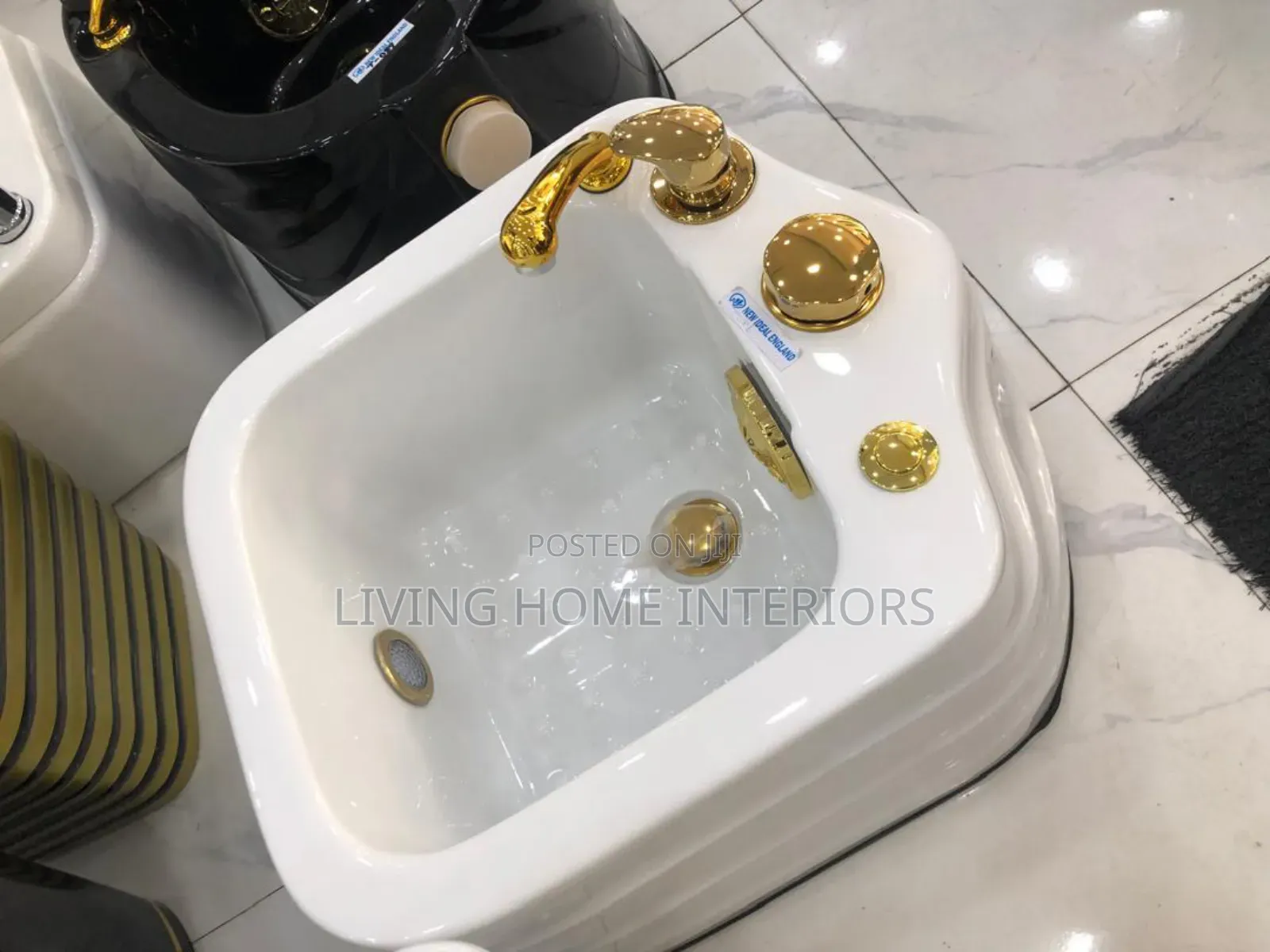 Automatic Pedicure Bowl With Leg Rest