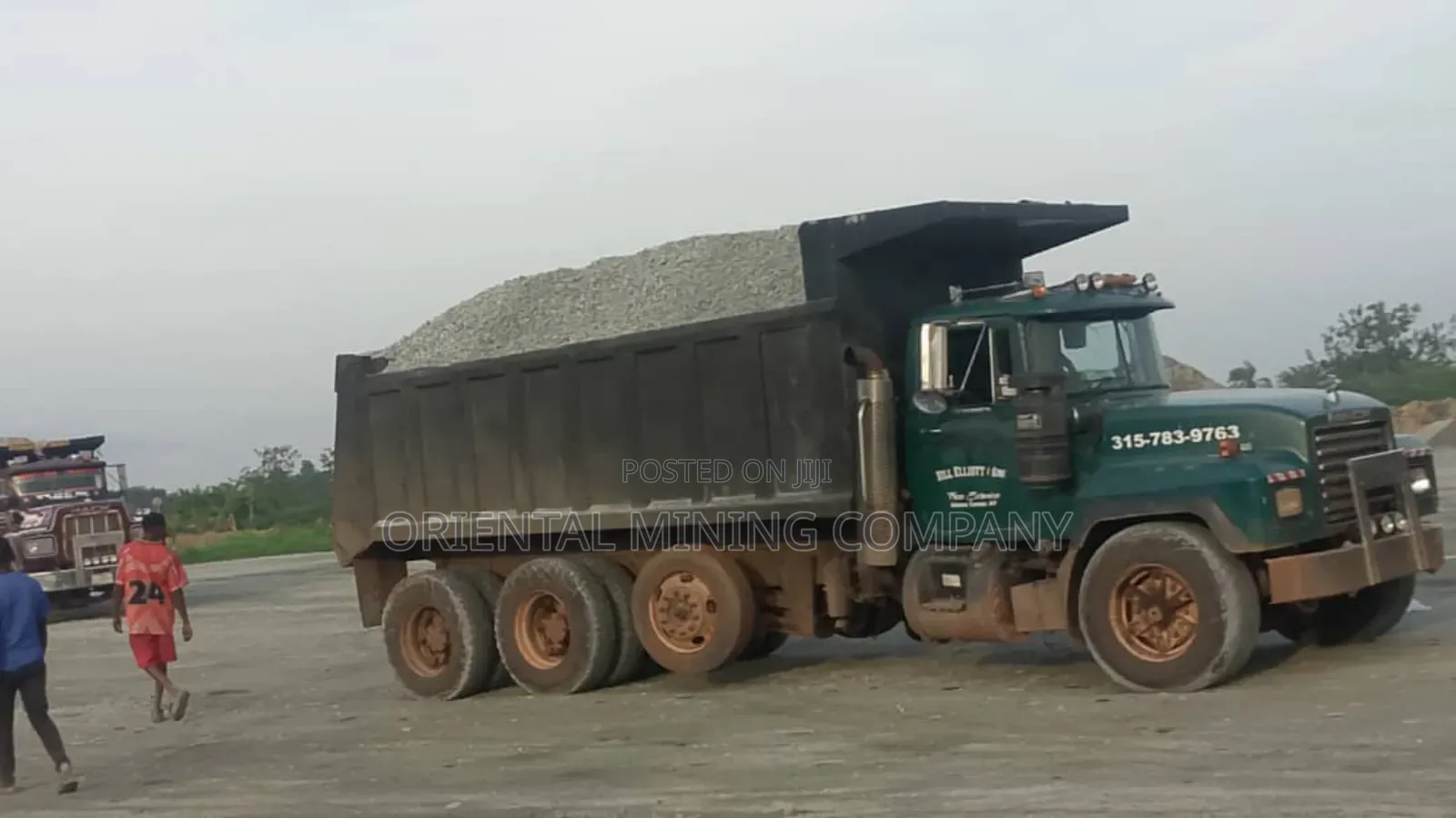 Clean Granite Iron Chippings – 3/4, 1 Inch Bulk Supply