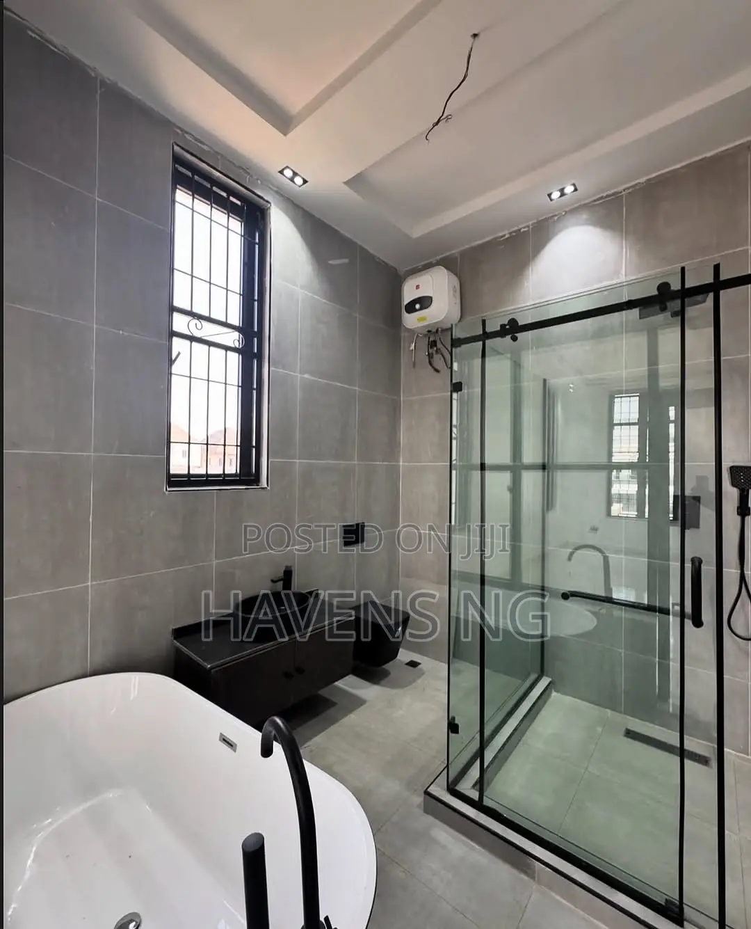 7bdrm Duplex in Galadimawa for sale