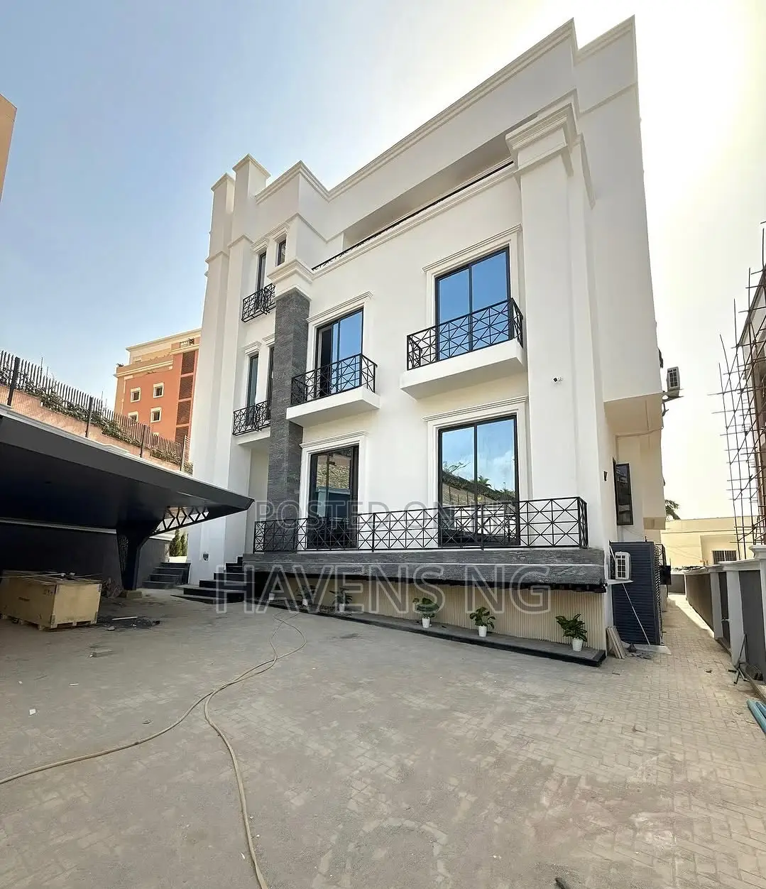 7bdrm Duplex in Asokoro for sale