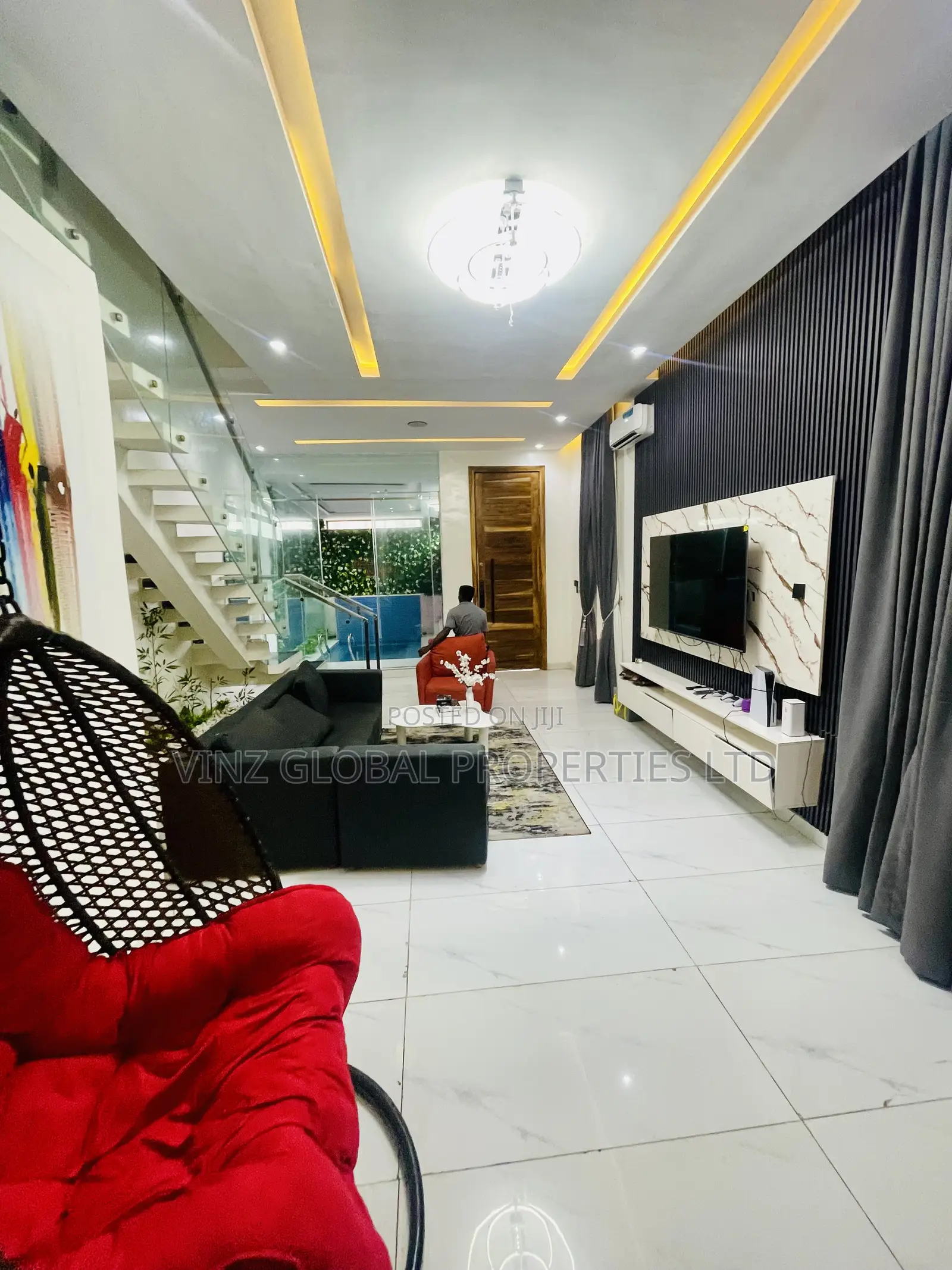 Luxurious 3 Bedroom Duplex With a Pool, Ps5, a Party Lounge