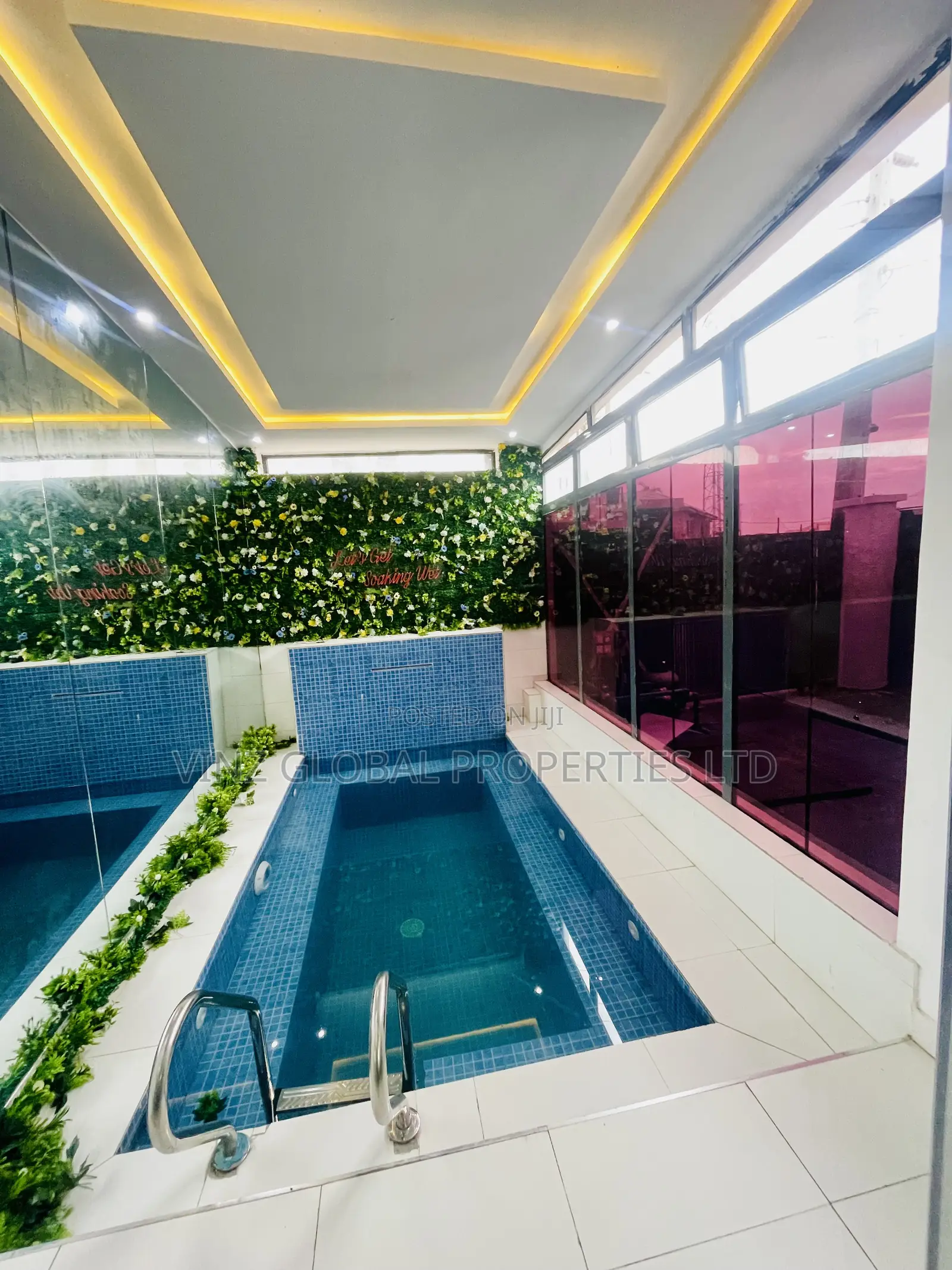 Luxurious 3 Bedroom Duplex With a Pool, Ps5, a Party Lounge
