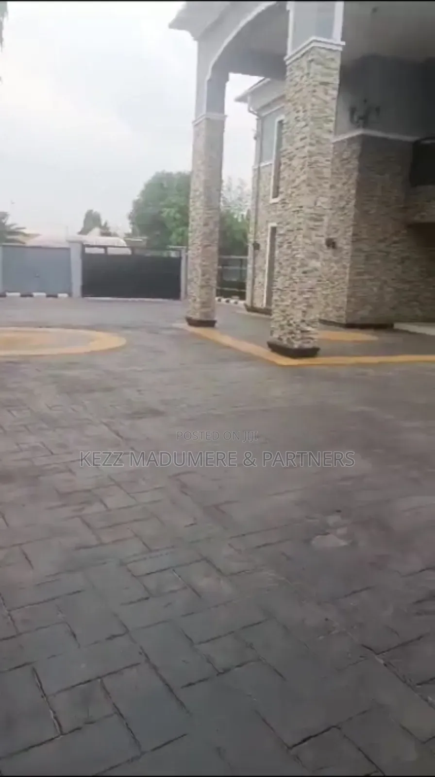 5bdrm Duplex in Woji , Port Harcourt for sale