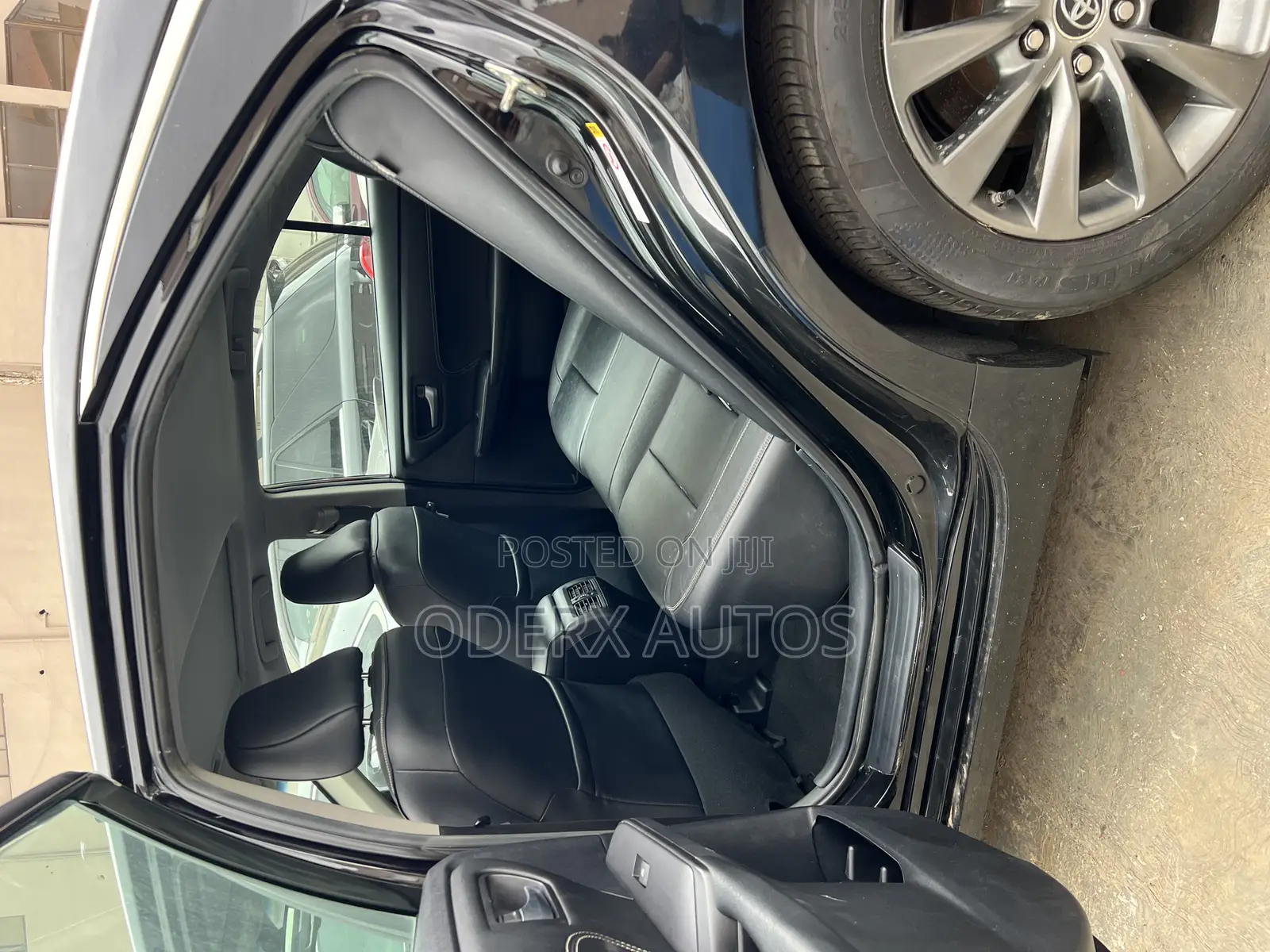 Toyota Camry XLE 4dr Sedan (3.5L 6cyl 6A) 2015 Black