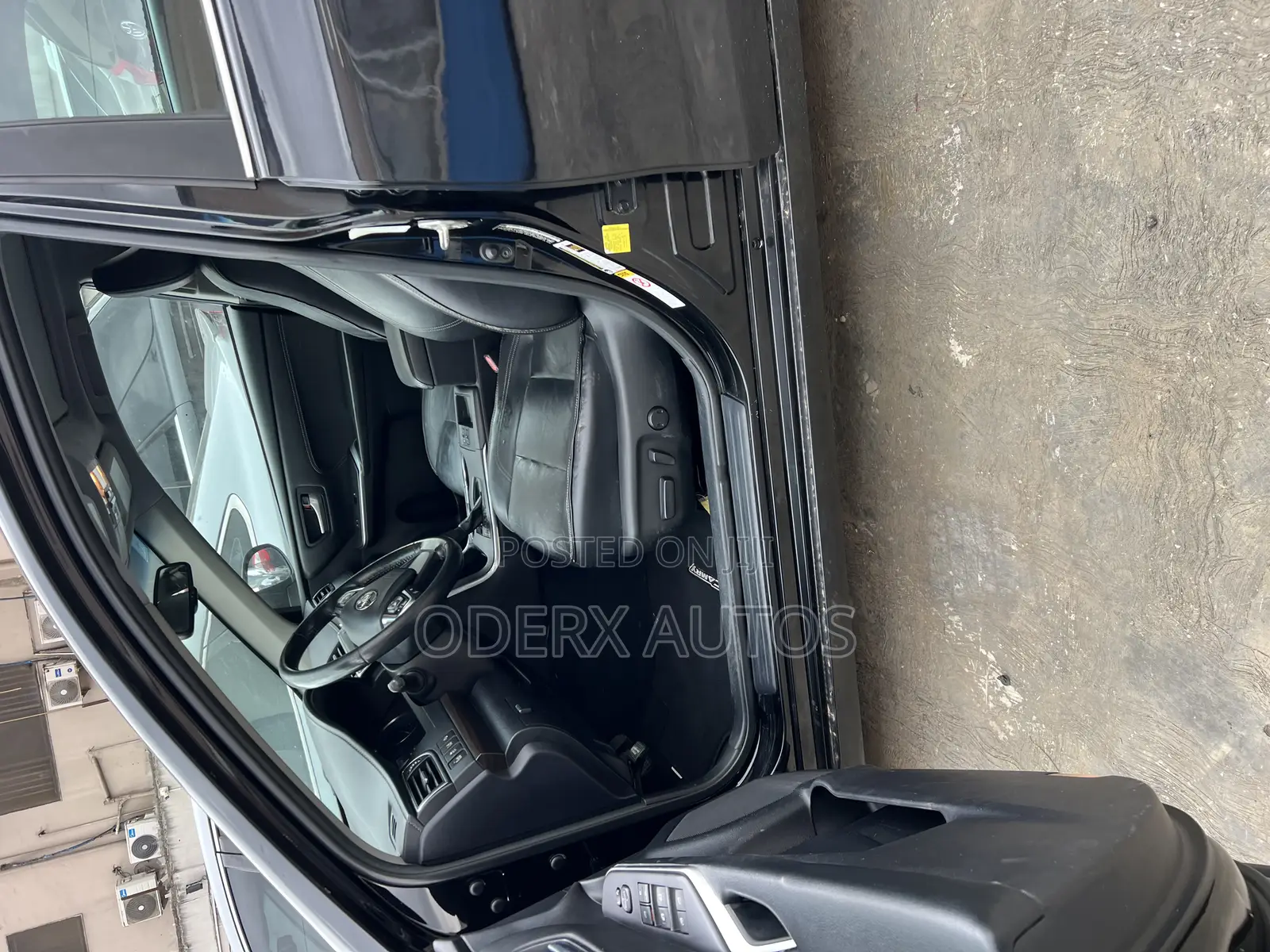 Toyota Camry XLE 4dr Sedan (3.5L 6cyl 6A) 2015 Black