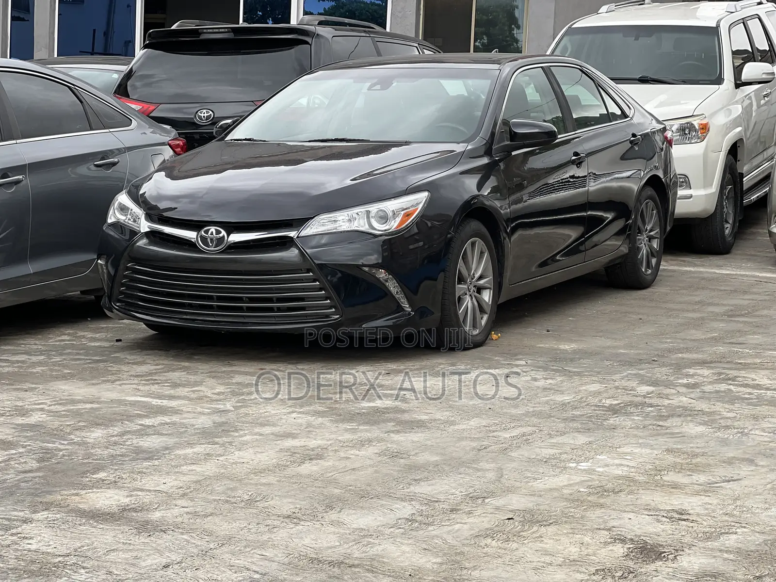Toyota Camry XLE 4dr Sedan (3.5L 6cyl 6A) 2015 Black