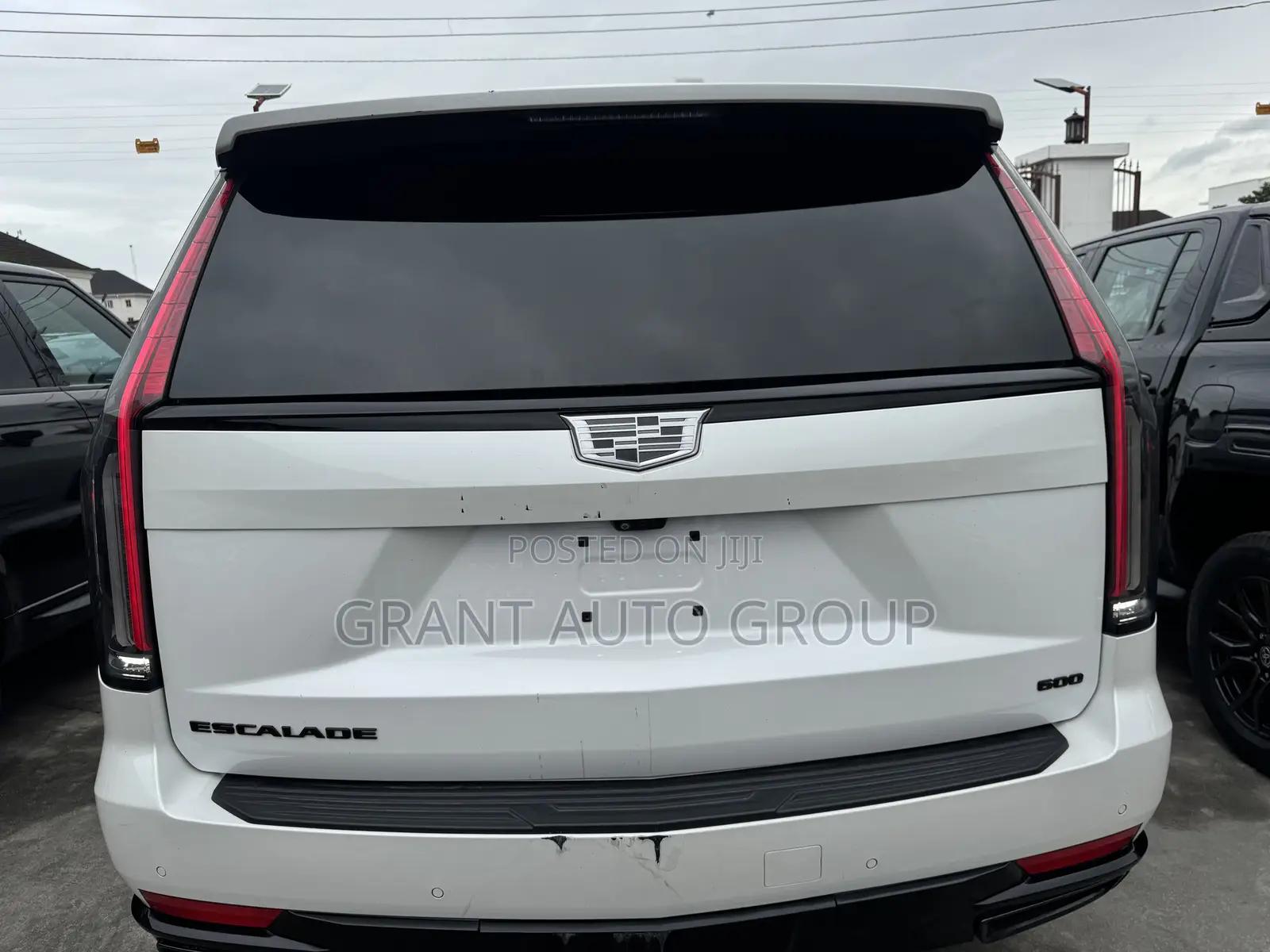 Cadillac Escalade 2022 White