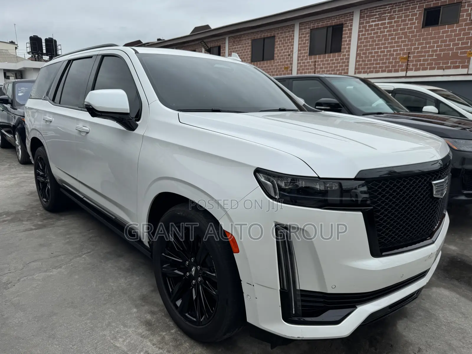 Cadillac Escalade 2022 White