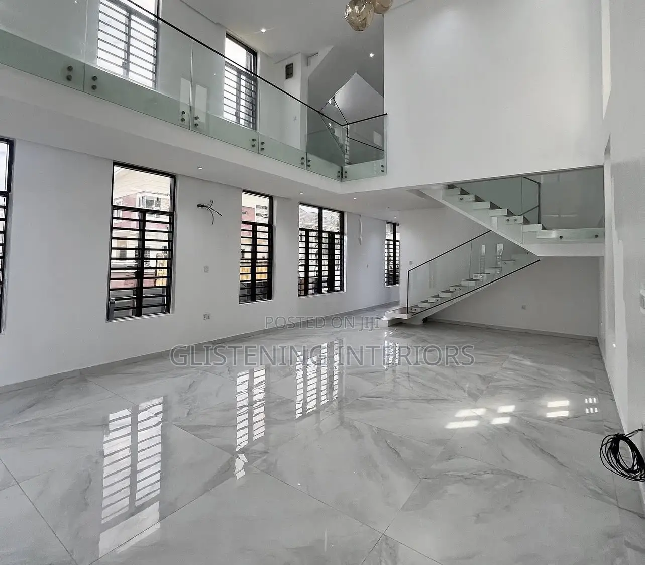 Staircase Plain 10mm Glass