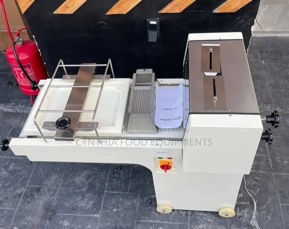 Dough Moulder