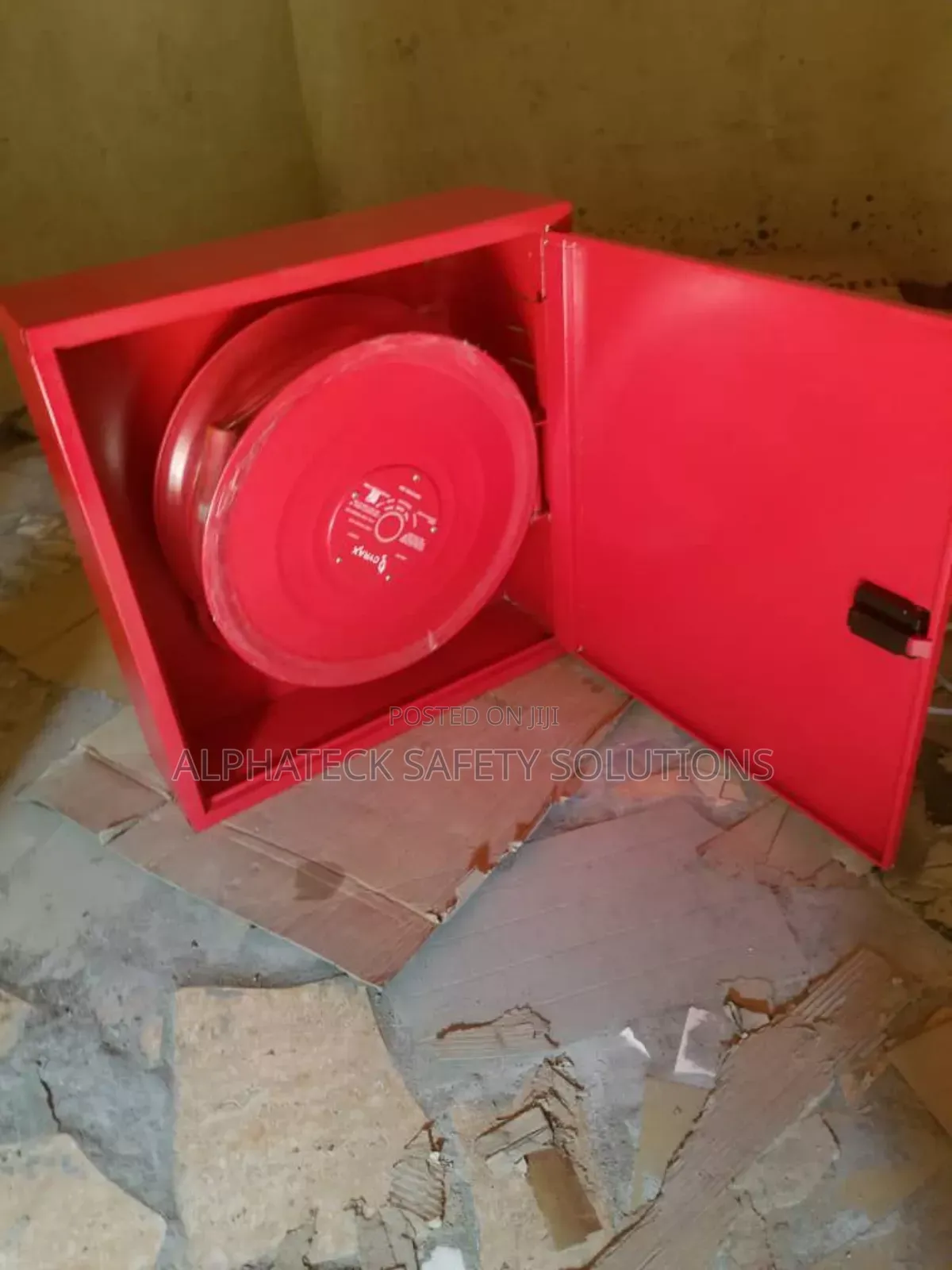Hose Reel With Cabinet