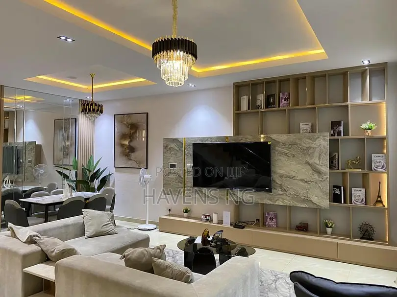 Luxurious 3-Bedroom Apartment | Short Stay