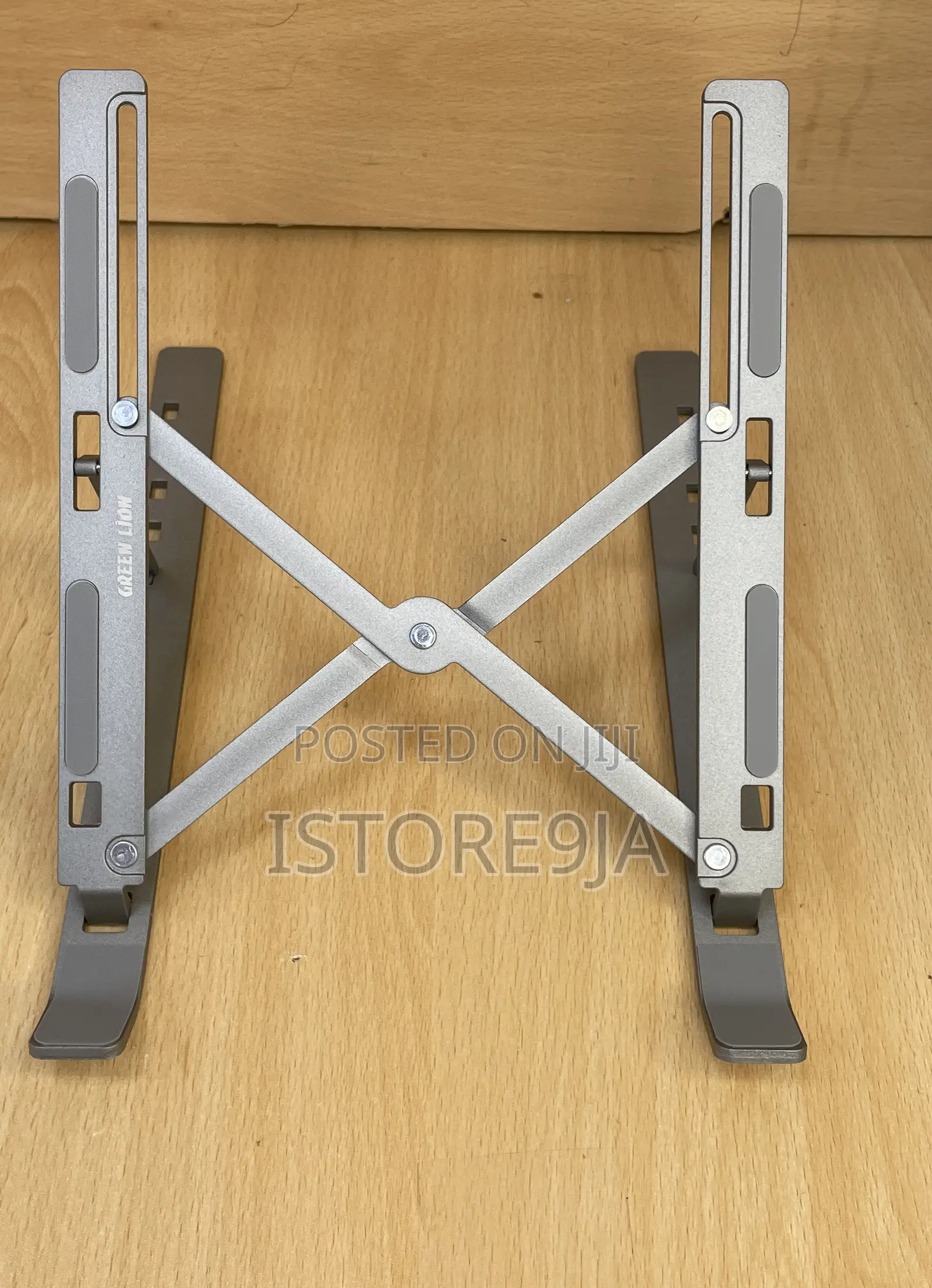 Green Lion Laptop Stand
