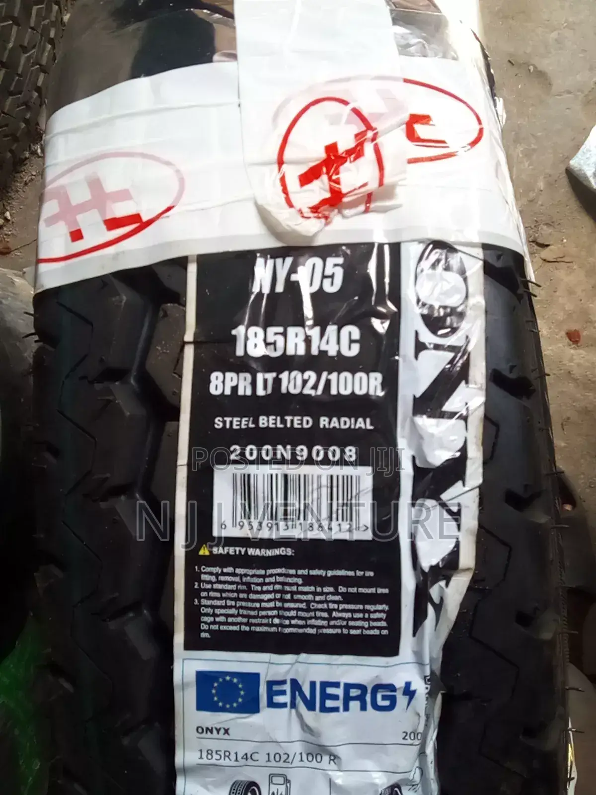 185 R14 Onyx Tire
