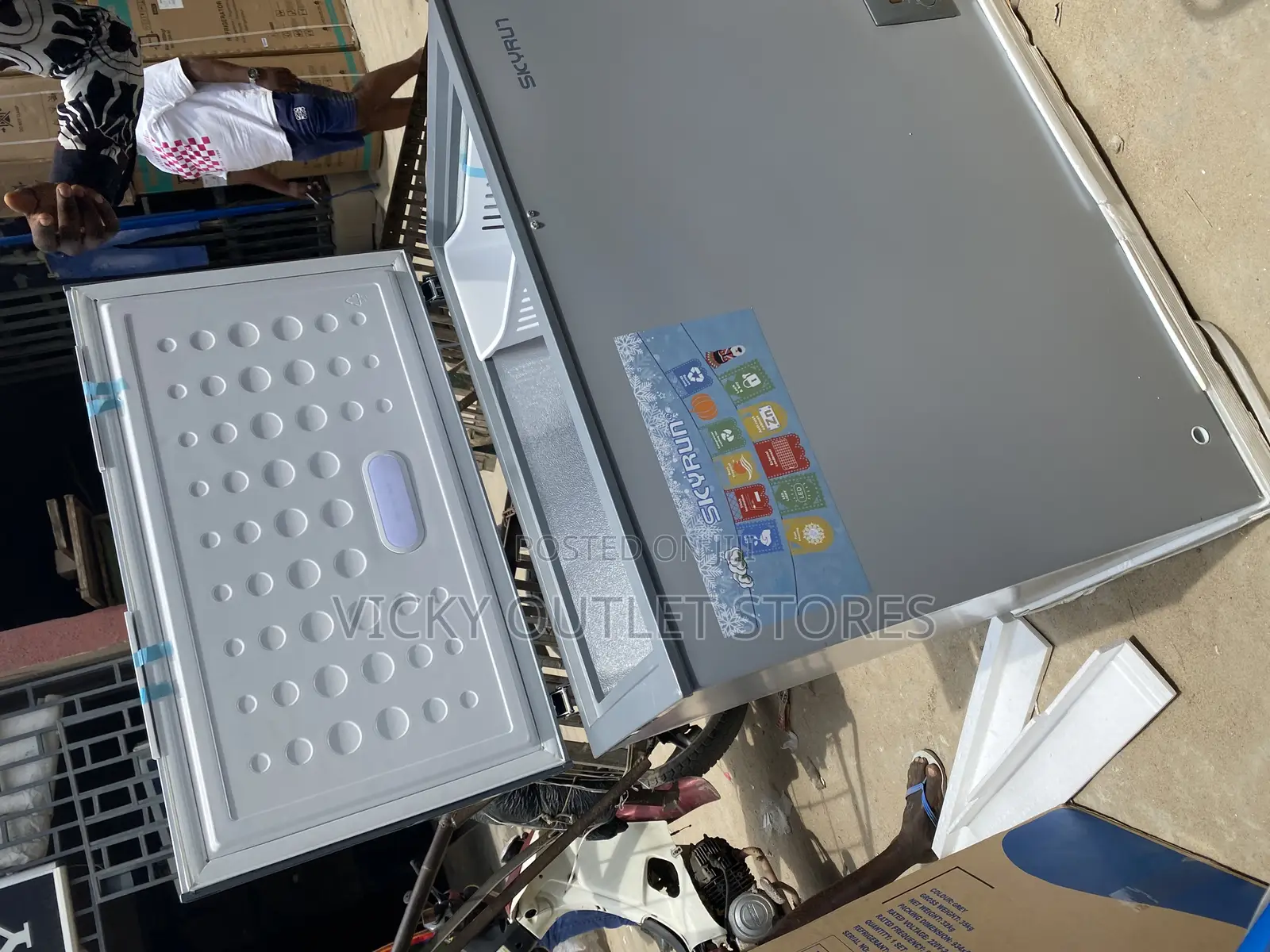 200liters Chest Freezer