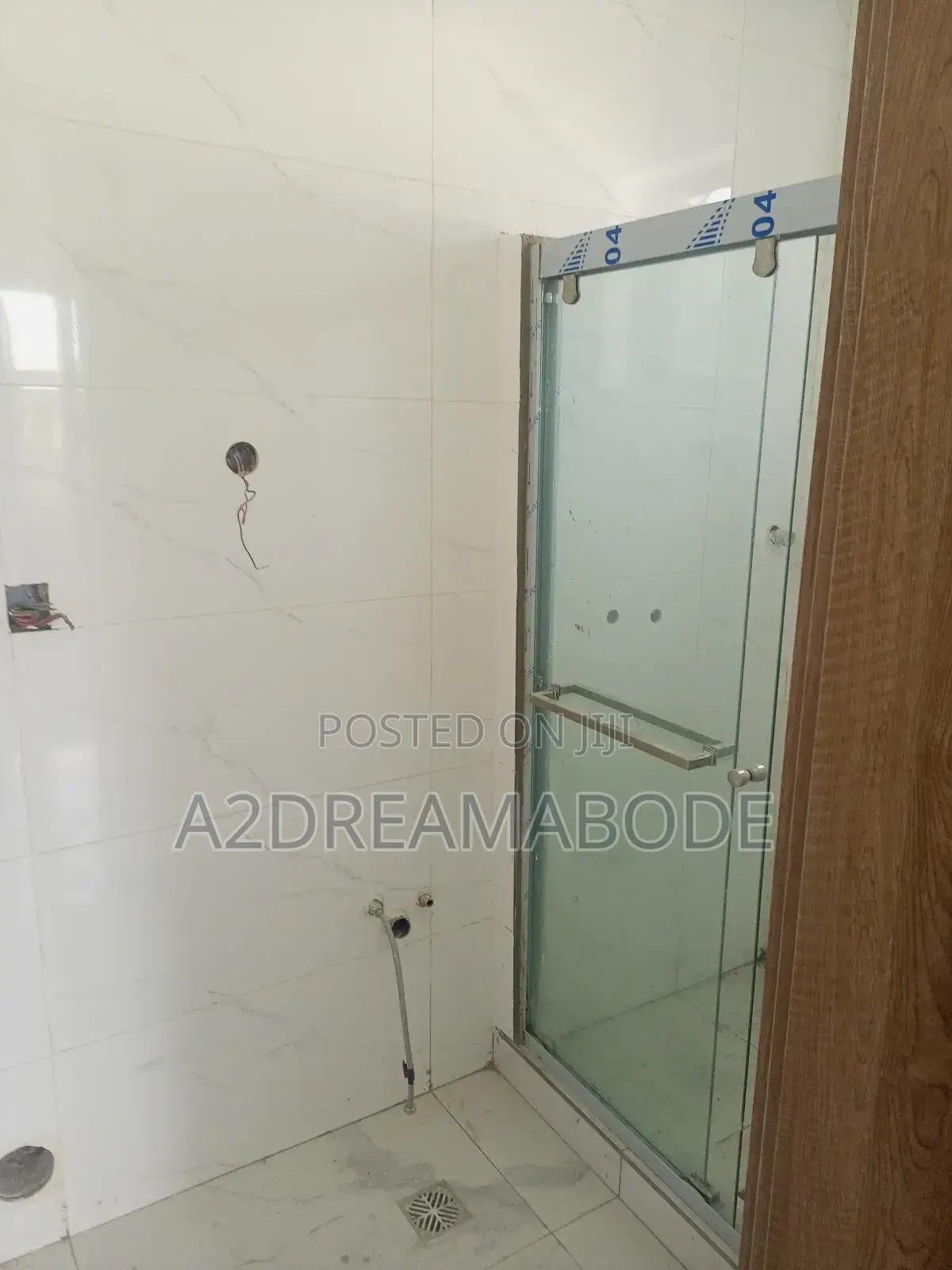 3bdrm Apartment in Alagomeji for rent