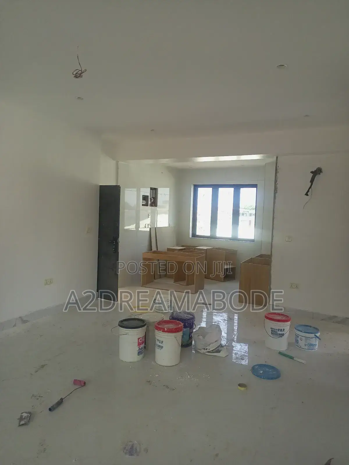 3bdrm Apartment in Alagomeji for rent